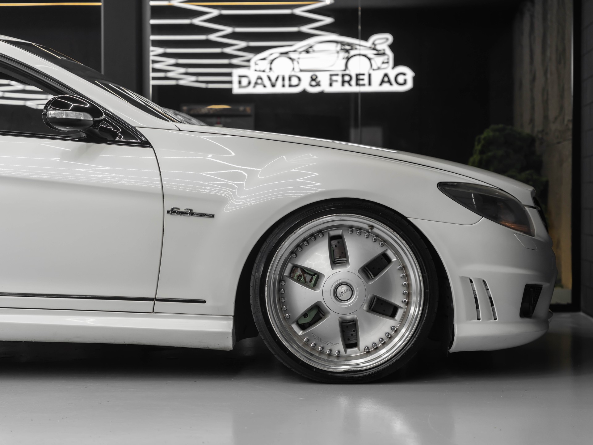 MERCEDES-BENZ CL 63 AMG 7G-Tronic-image-13