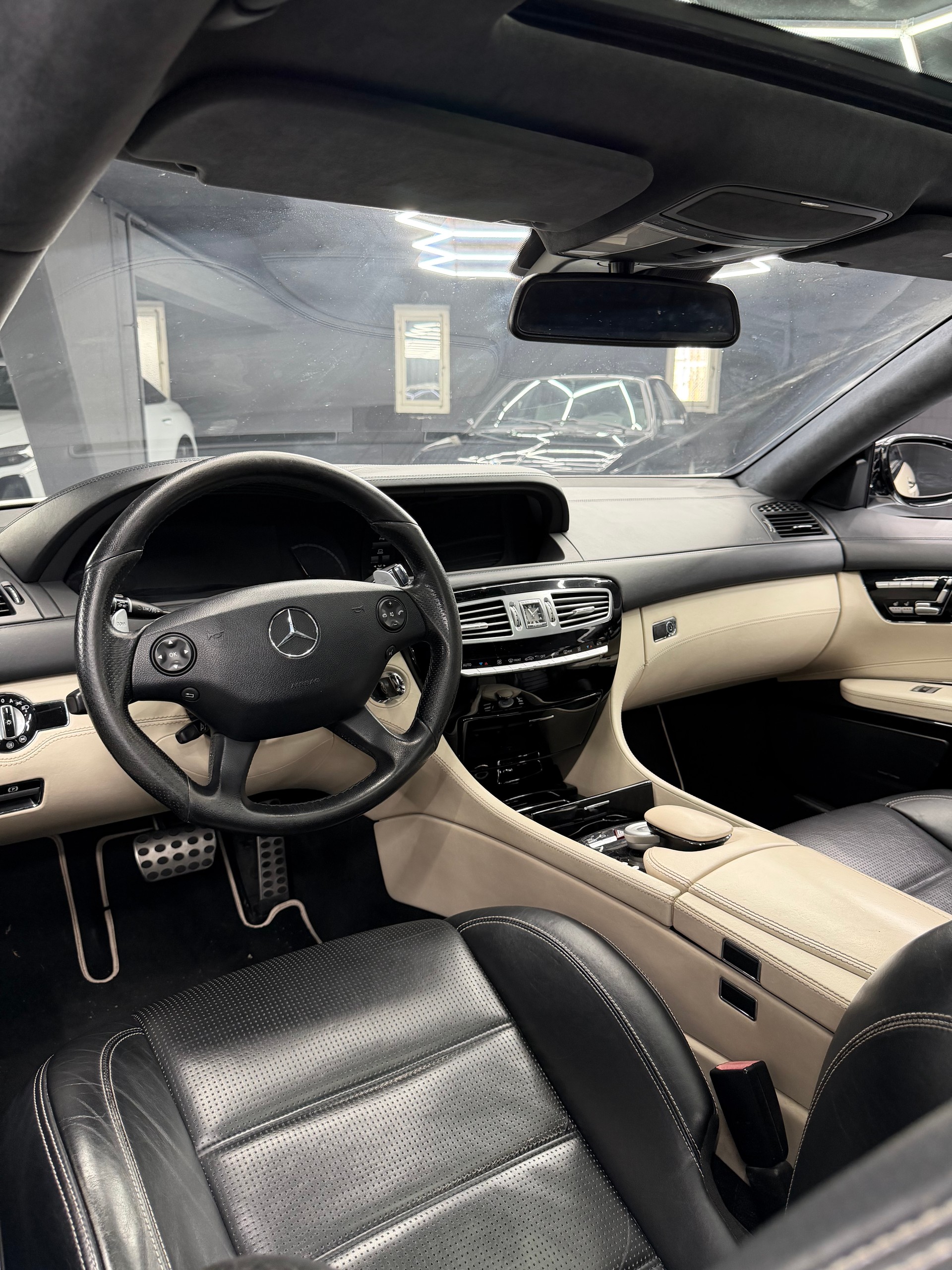 MERCEDES-BENZ CL 63 AMG 7G-Tronic-image-14