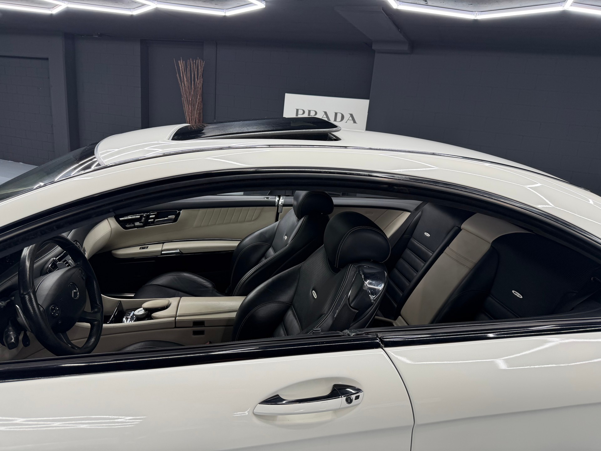 MERCEDES-BENZ CL 63 AMG 7G-Tronic-image-11