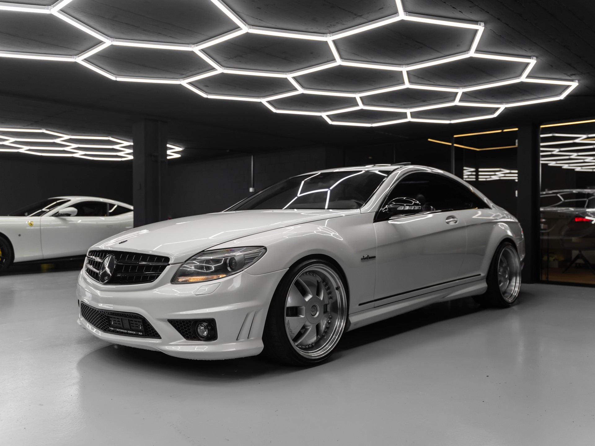 MERCEDES-BENZ CL 63 AMG 7G-Tronic-image-4