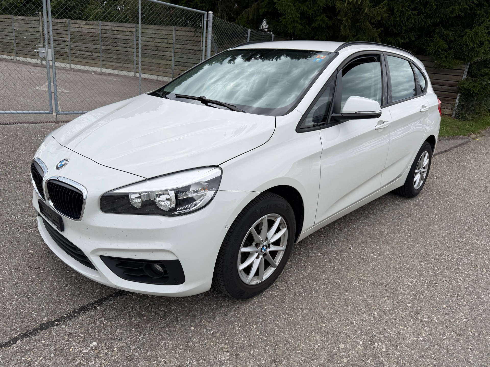 BMW 218d Active Tourer Sport Line Steptronic-image-0