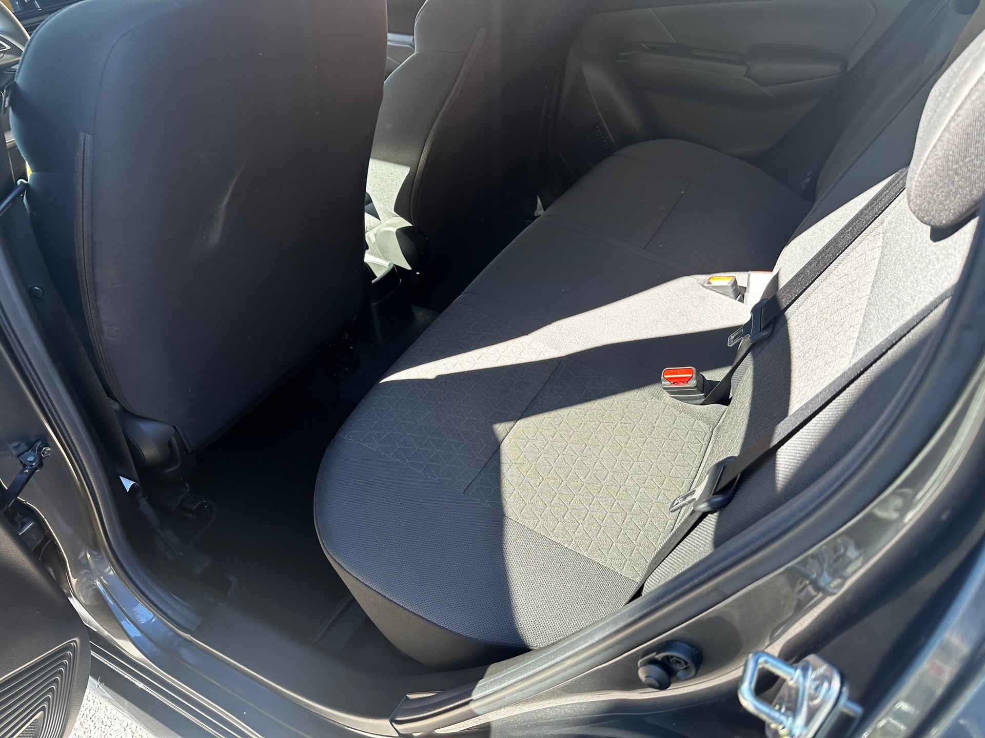 SUZUKI Swift 1.2 1st Edition Top Hybrid 4x4-image-6