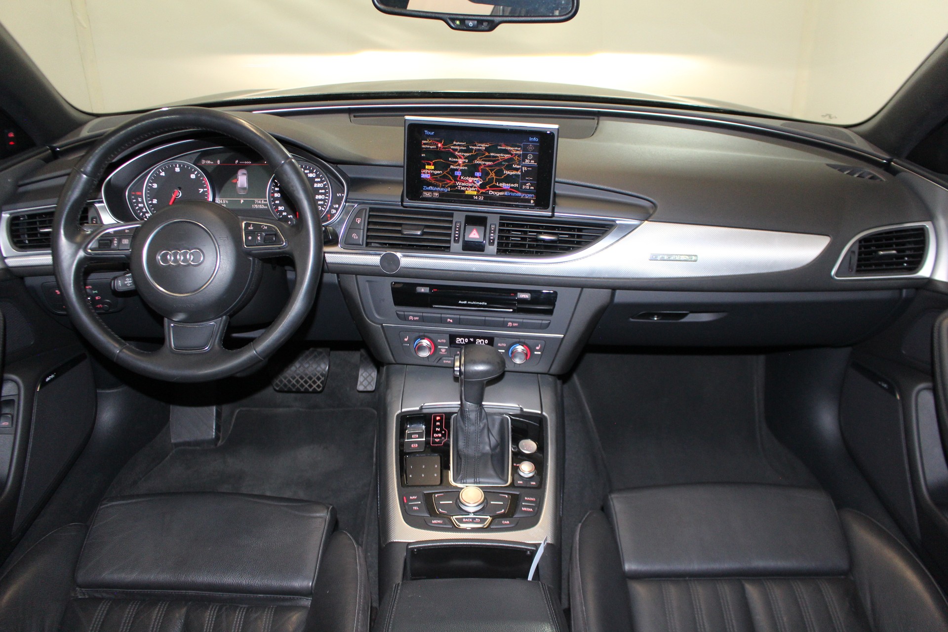 AUDI A6 Avant 3.0 V6 TFSI Ambiente q. S-Tr.-image-12