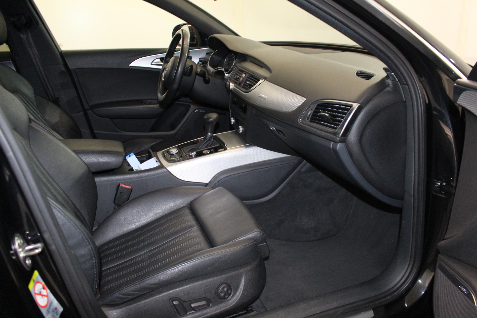 AUDI A6 Avant 3.0 V6 TFSI Ambiente q. S-Tr.-image-10