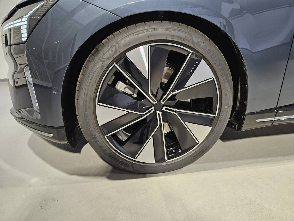 VOLVO ES90 Twin Ultra AWD-image-13
