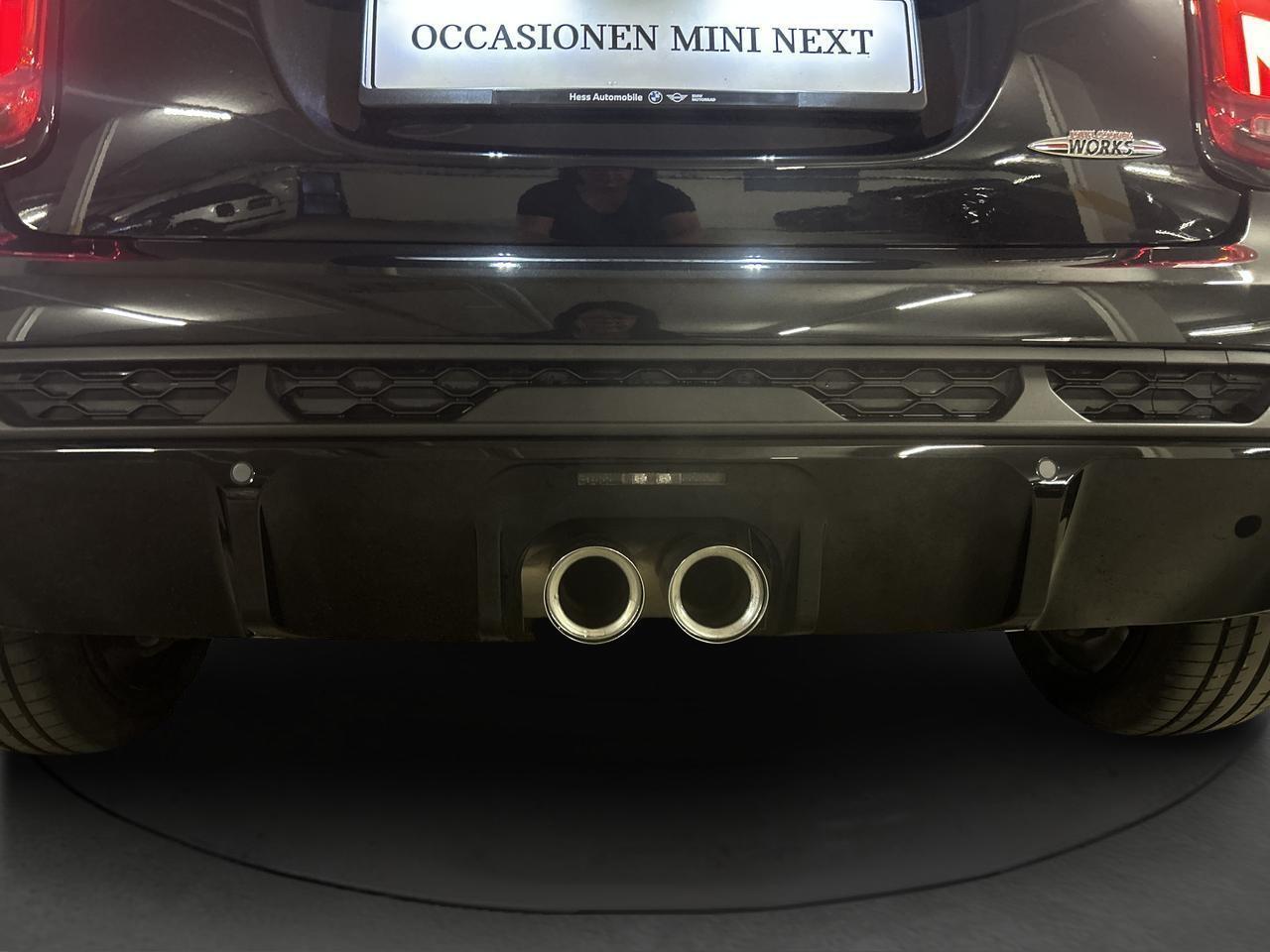 MINI Cabrio 2.0i John Cooper Works JCW-image-23