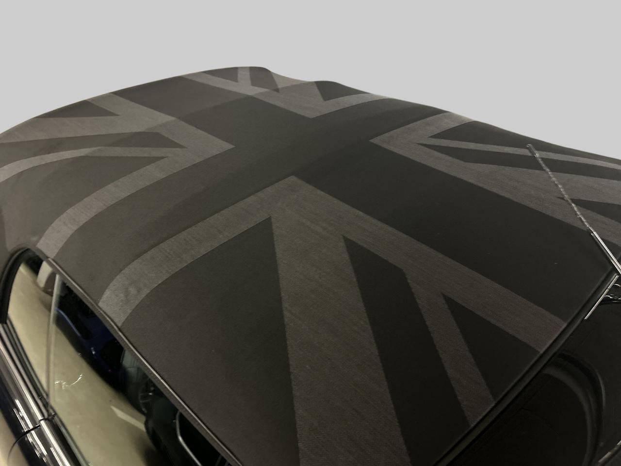 MINI Cabrio 2.0i John Cooper Works JCW-image-24