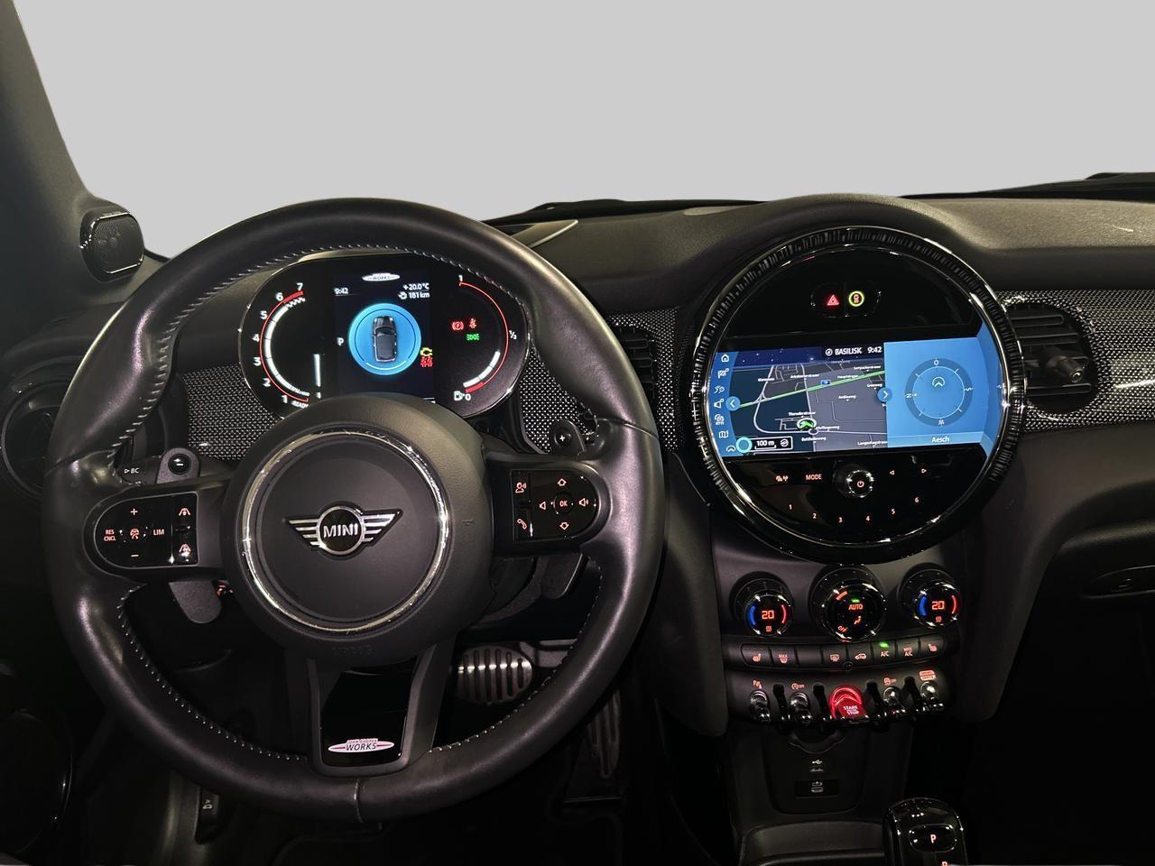 MINI Cabrio 2.0i John Cooper Works JCW-image-13