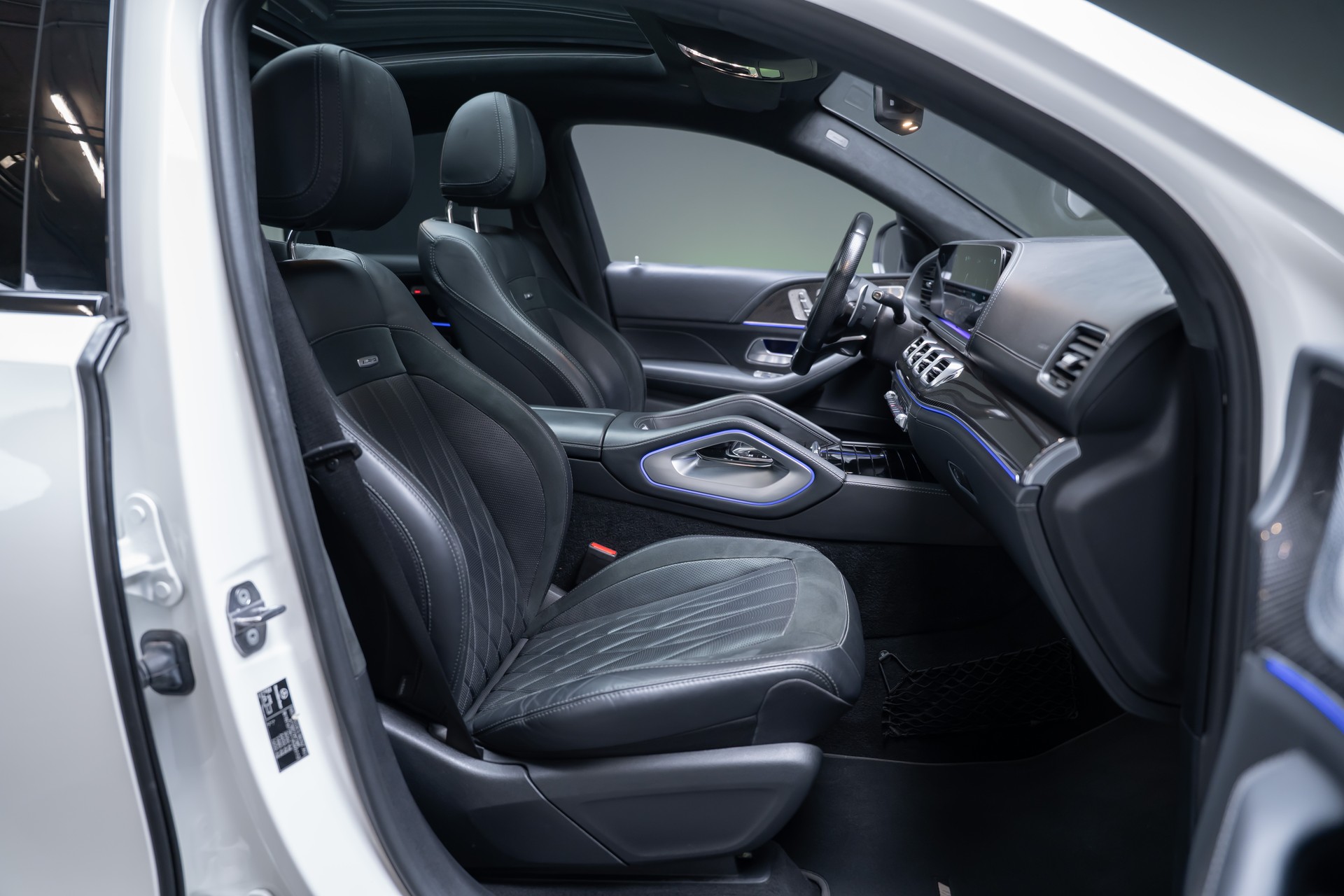MERCEDES-BENZ GLE 53 AMG 4matic+ Coupé / Panorama-Glasdach / Burmester / HeadUp-image-25