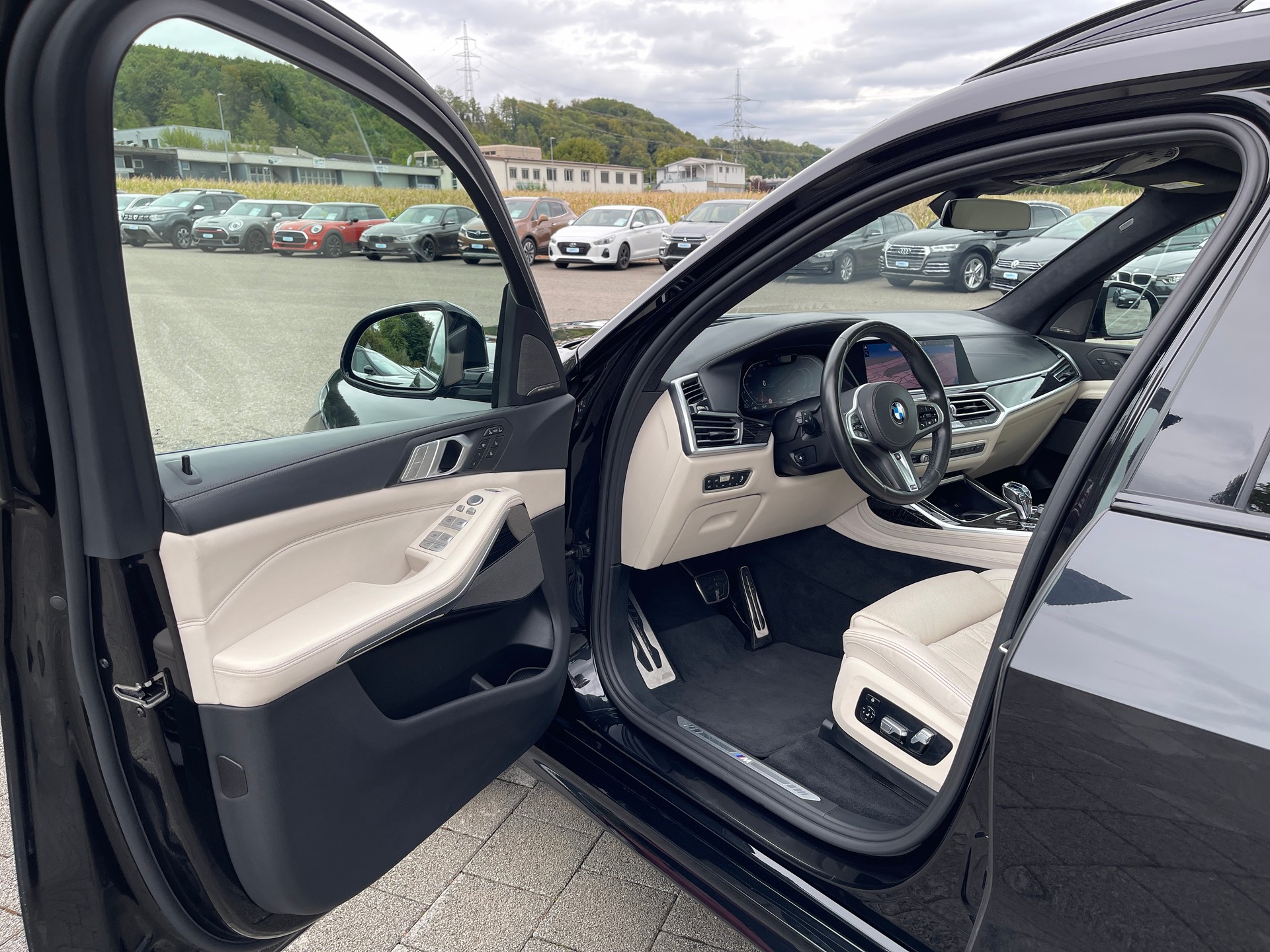 BMW X7 xDrive 30d Steptronic*First Class Paket*M Paket*6 Plätzer-image-6