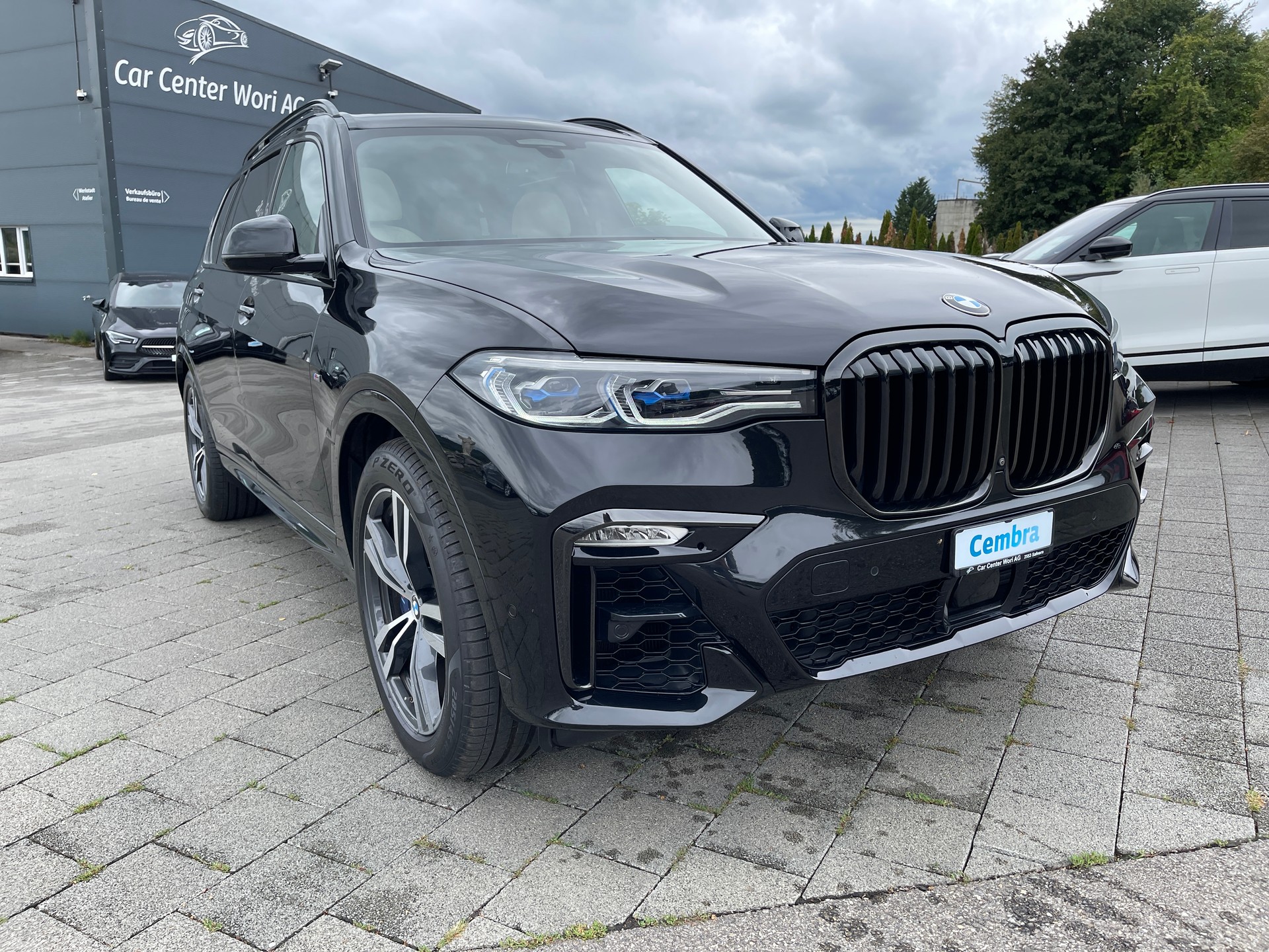 BMW X7 xDrive 30d Steptronic*First Class Paket*M Paket*6 Plätzer-image-5