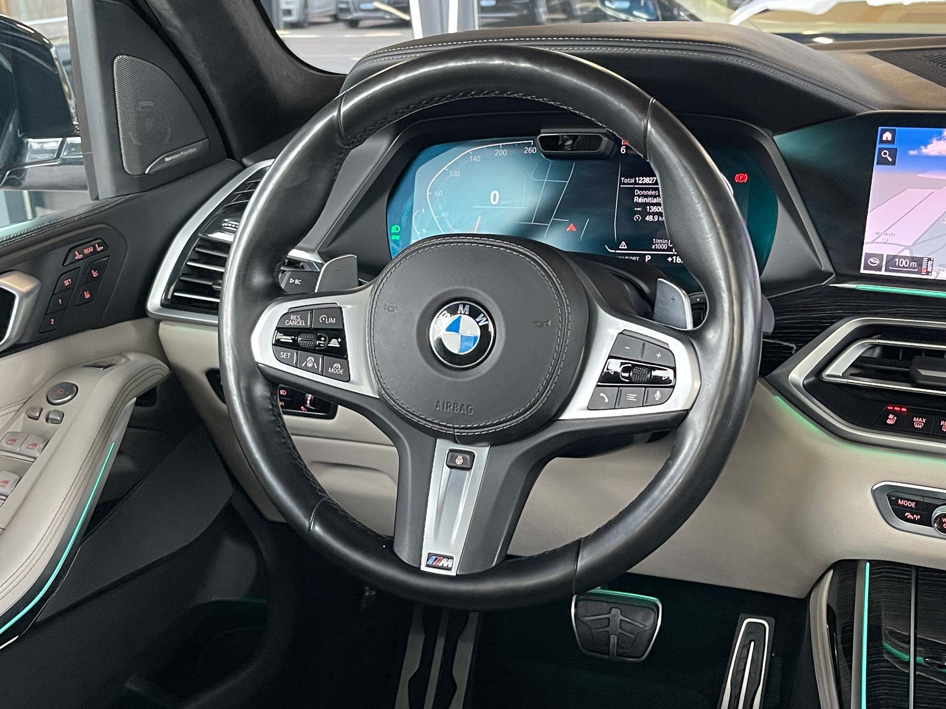 BMW X7 xDrive 30d Steptronic*First Class Paket*M Paket*6 Plätzer-image-8