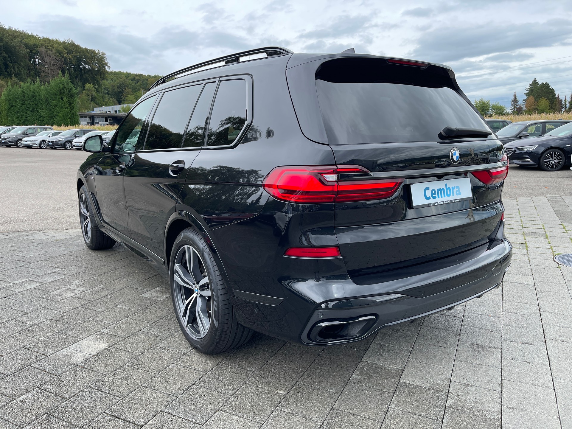 BMW X7 xDrive 30d Steptronic*First Class Paket*M Paket*6 Plätzer-image-2