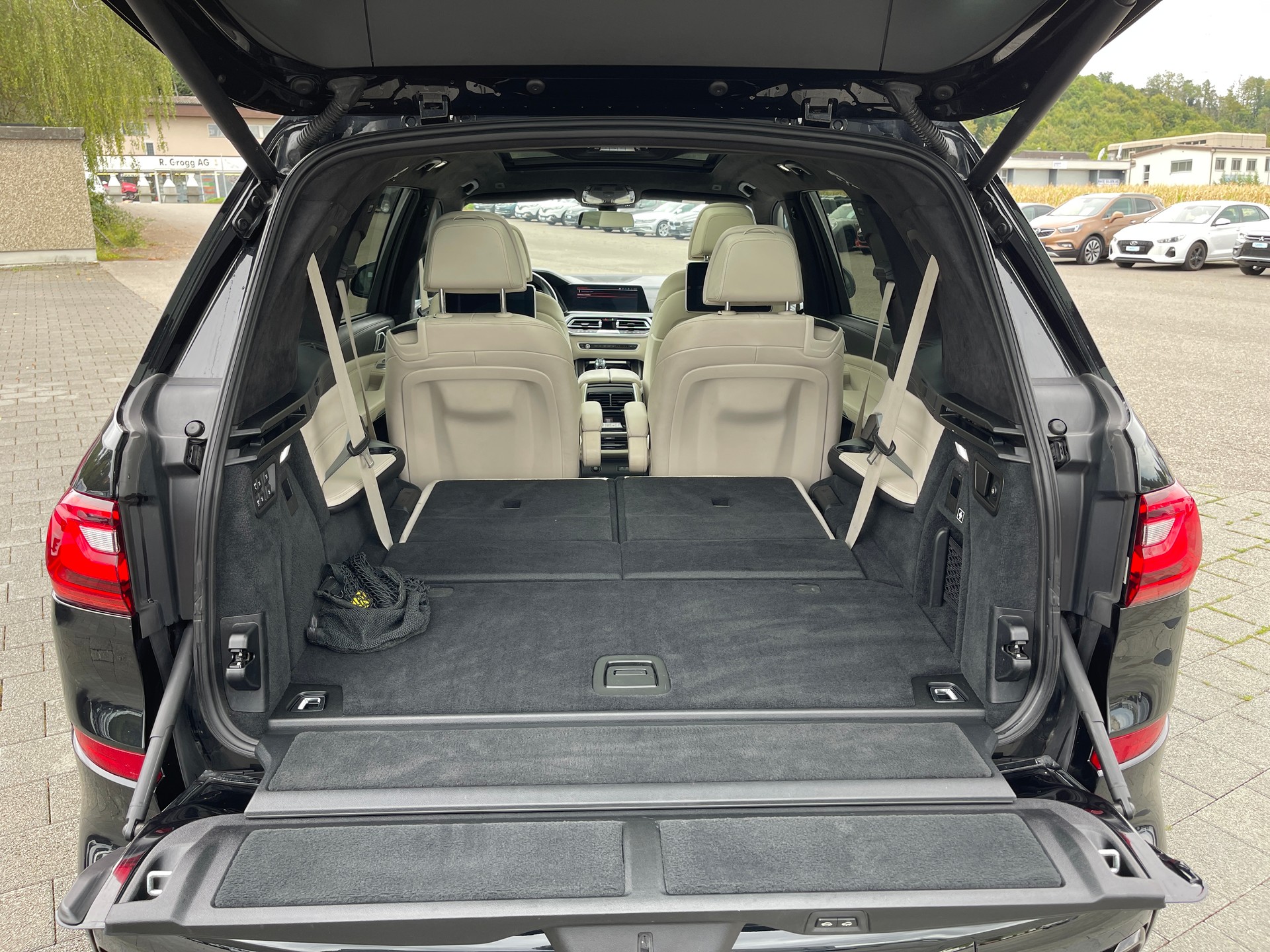 BMW X7 xDrive 30d Steptronic*First Class Paket*M Paket*6 Plätzer-image-15