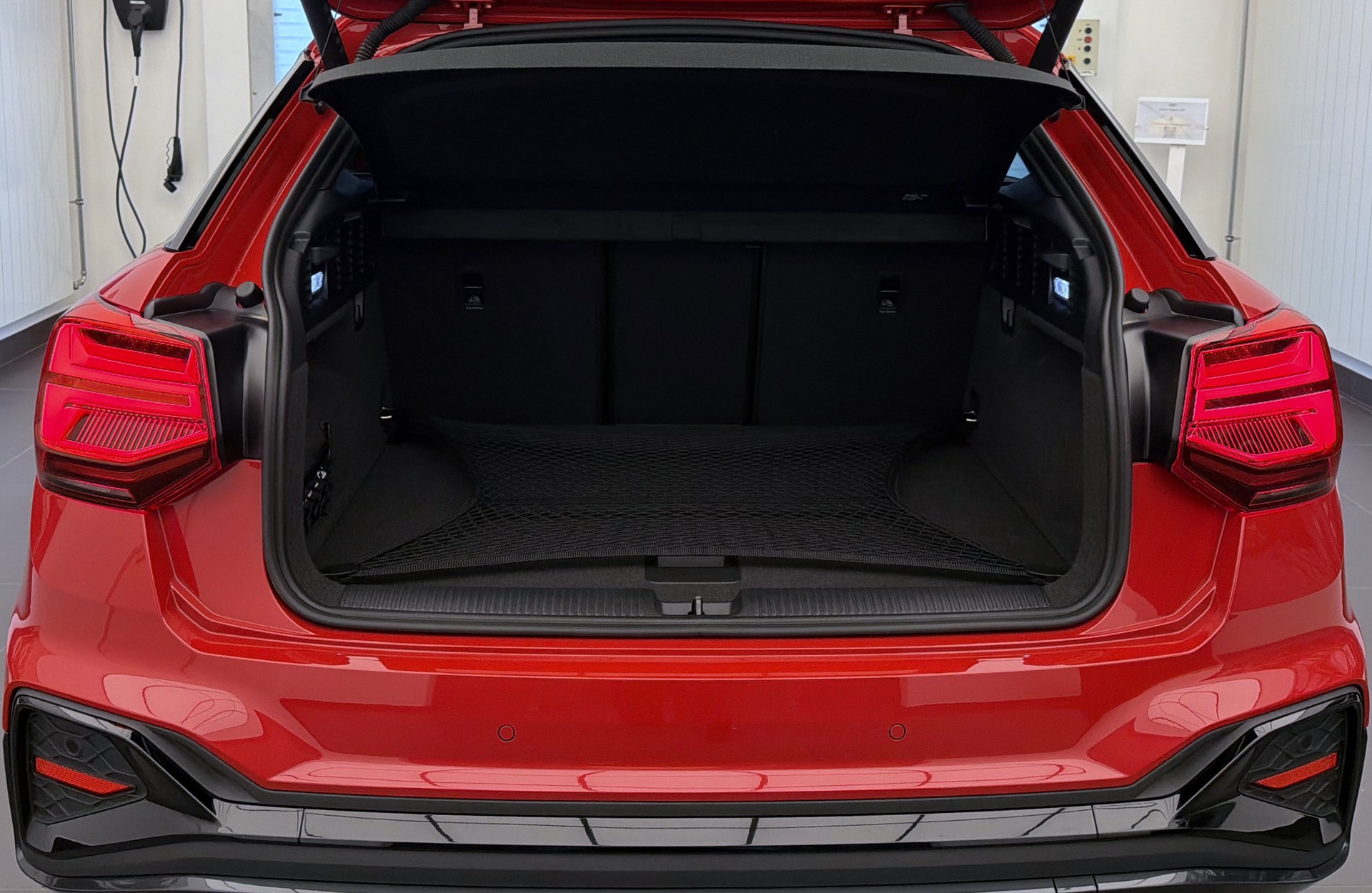 AUDI SQ2 TFSI quattro S-tronic-image-21
