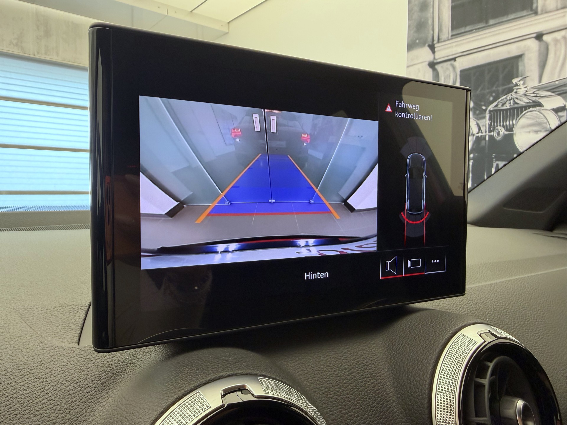AUDI SQ2 TFSI quattro S-tronic-image-16
