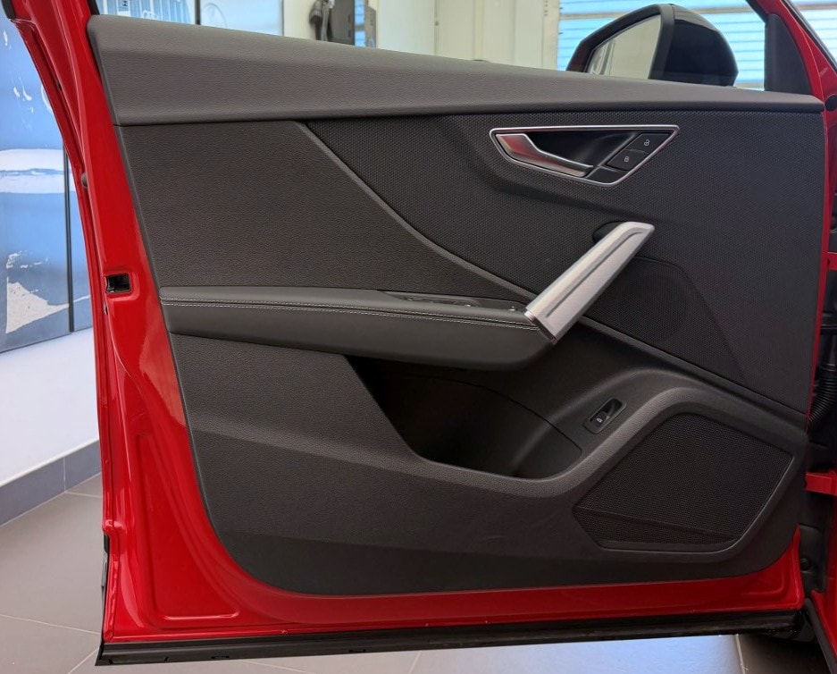AUDI SQ2 TFSI quattro S-tronic-image-3