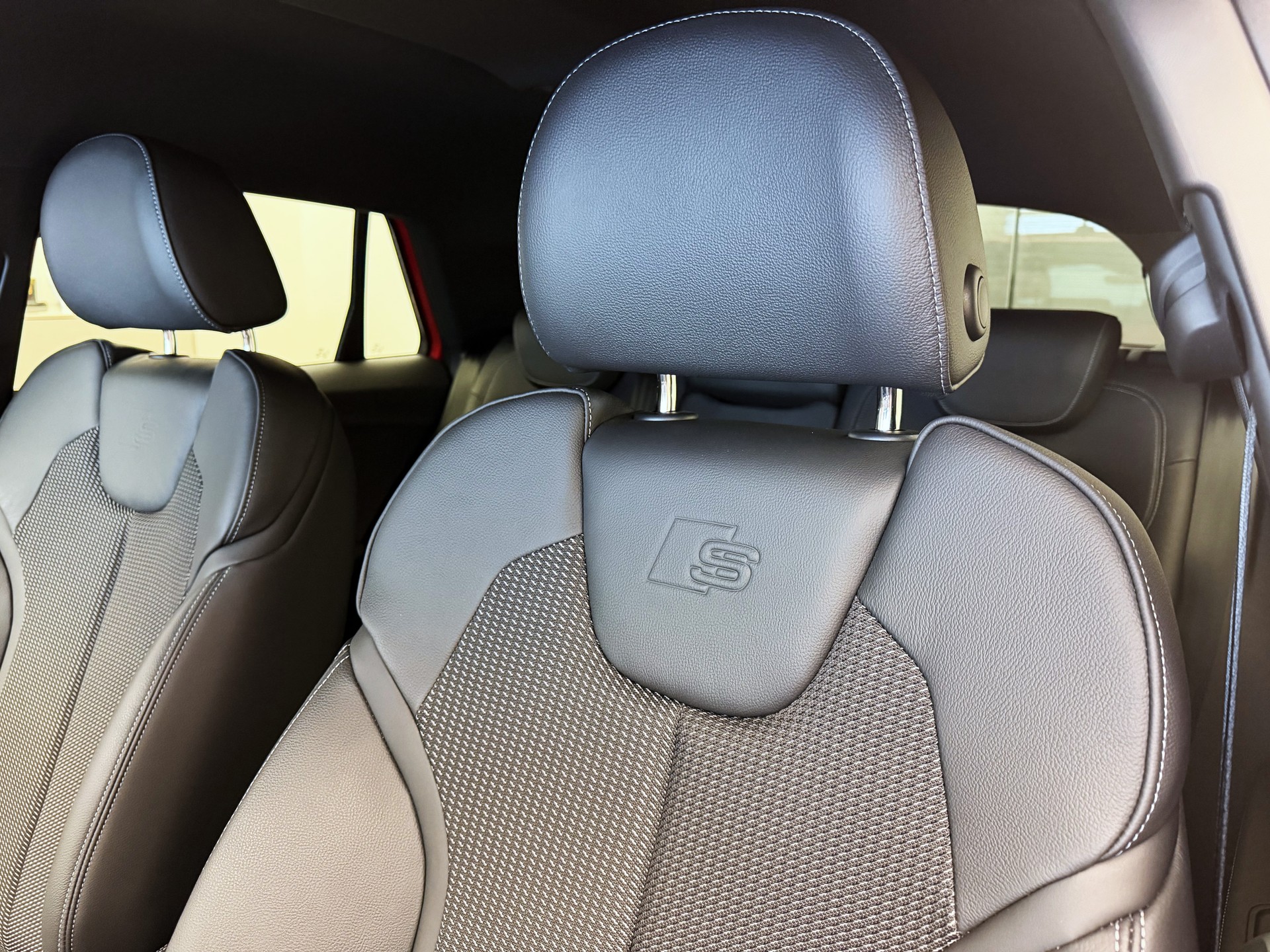 AUDI SQ2 TFSI quattro S-tronic-image-6