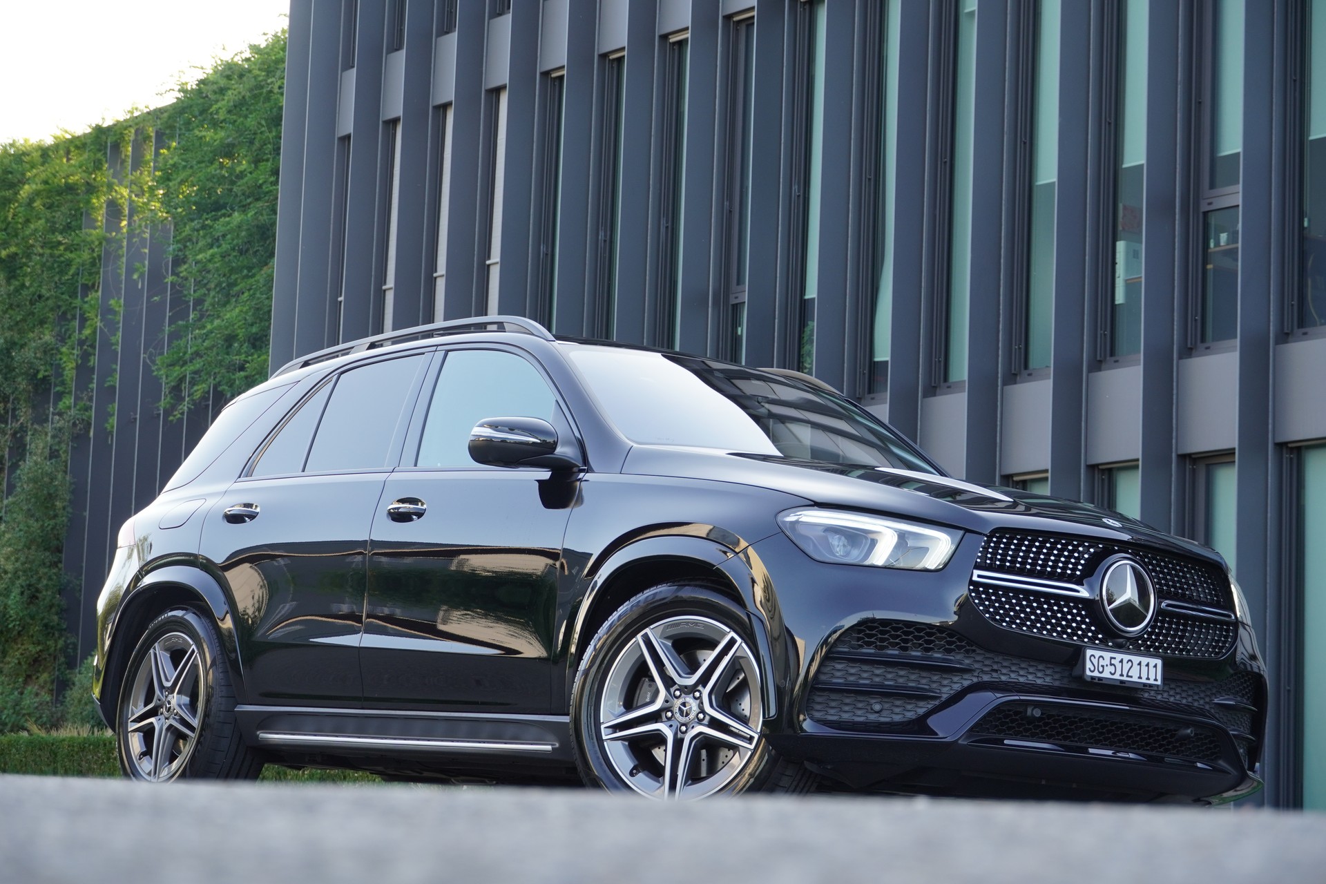 MERCEDES-BENZ GLE 400 d 4Matic AMG Line 9G-Tronic// CH Fahrzeug mit Gratis Service bis 100`000Km//-image-13