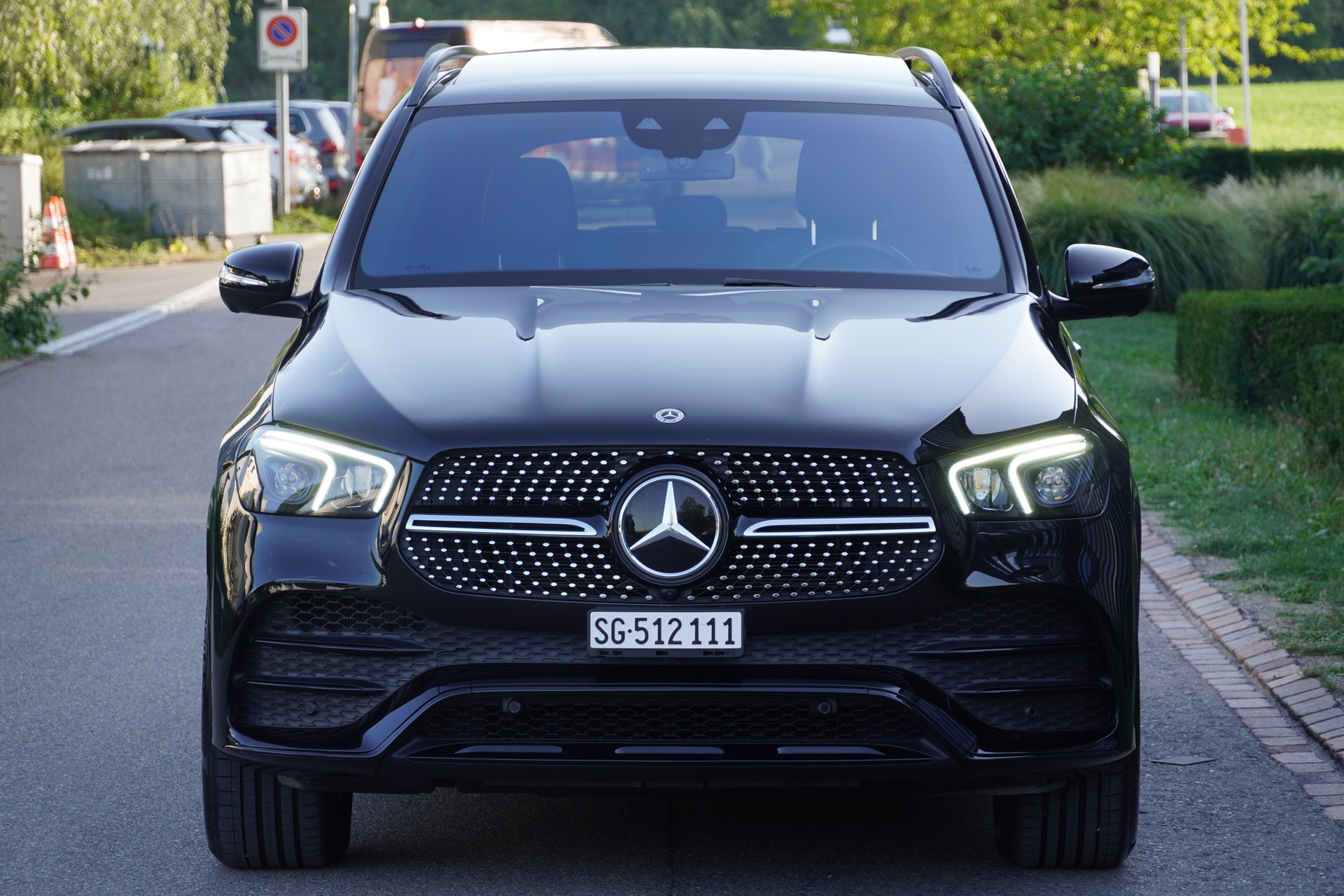 MERCEDES-BENZ GLE 400 d 4Matic AMG Line 9G-Tronic// CH Fahrzeug mit Gratis Service bis 100`000Km//-image-3