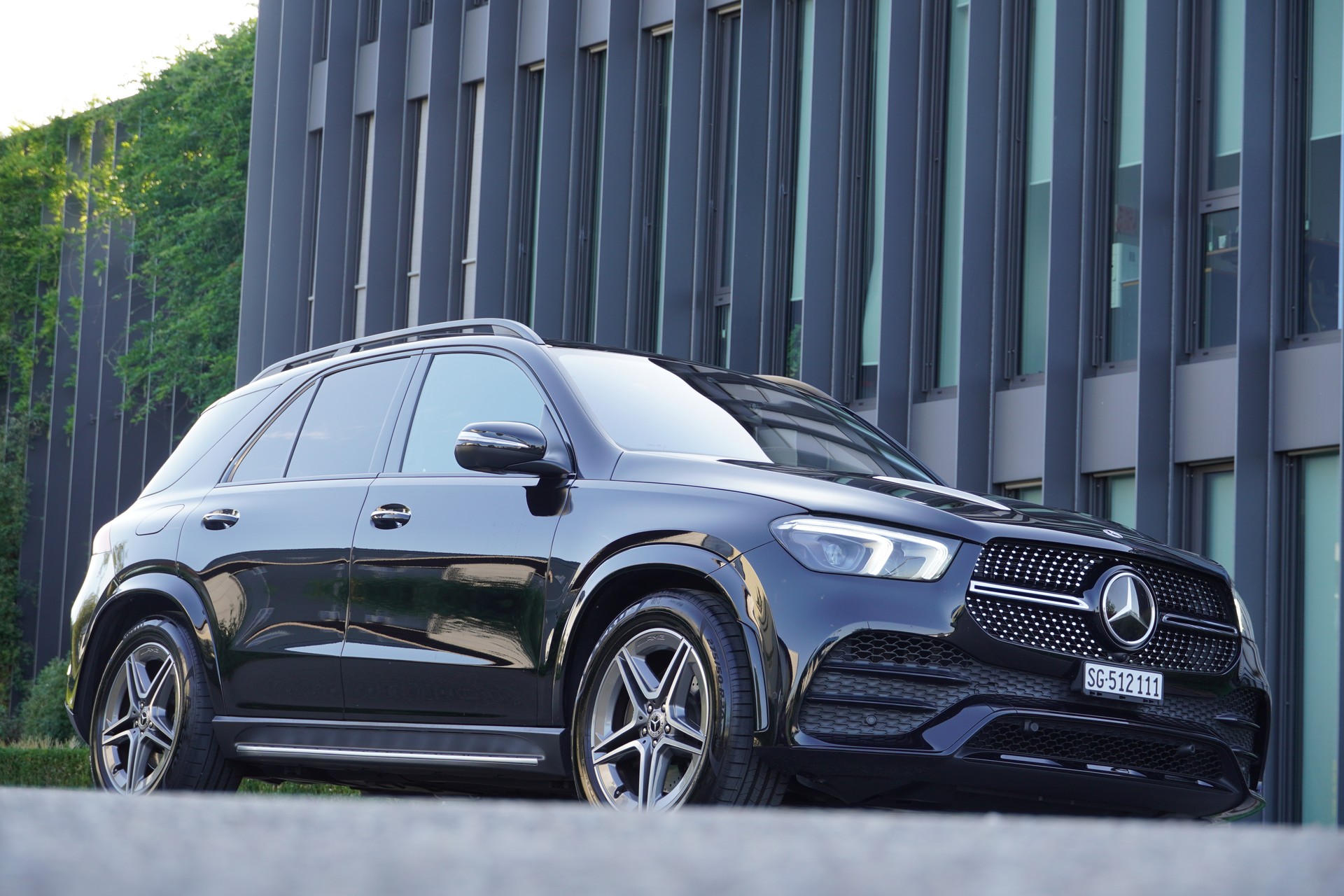 MERCEDES-BENZ GLE 400 d 4Matic AMG Line 9G-Tronic// CH Fahrzeug mit Gratis Service bis 100`000Km//-image-1