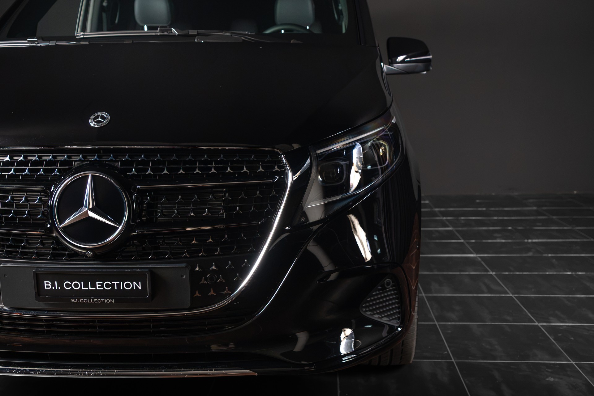 MERCEDES-BENZ V 300 d lang 4Matic Avantgarde 9G-Tronic-image-6