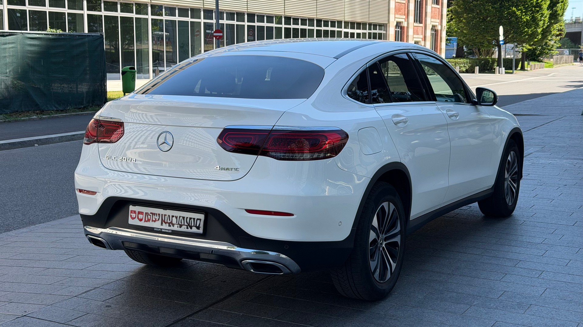 MERCEDES-BENZ GLC 200 d 4m-image-1