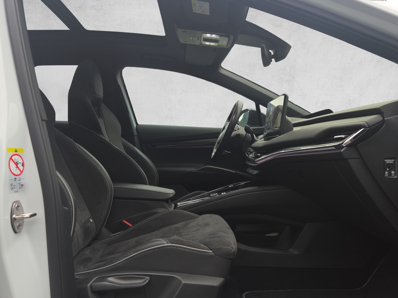 SKODA Enyaq iV 80 SportLine-image-12