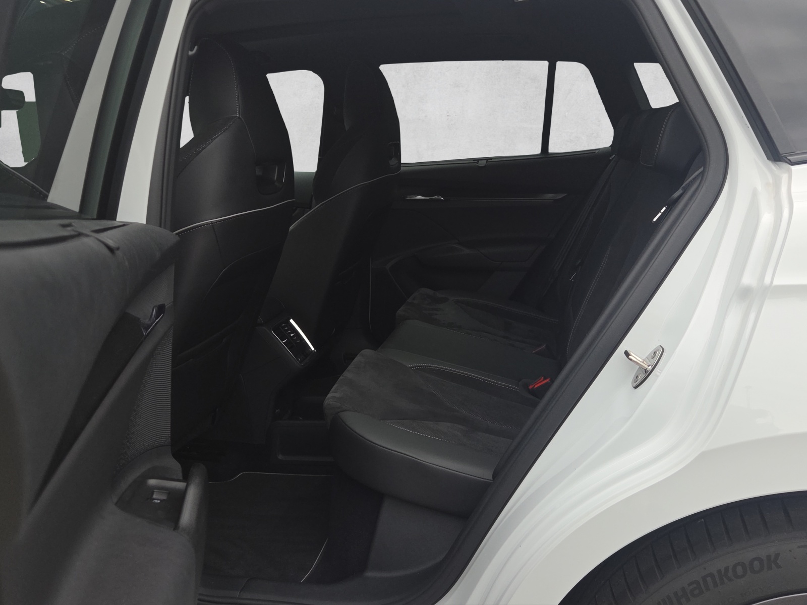 SKODA Enyaq iV 80 SportLine-image-9