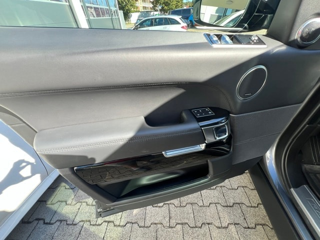 LAND ROVER Range Rover Sport 3.0 SDV6 Autobiography Dynamic Automatic-image-7