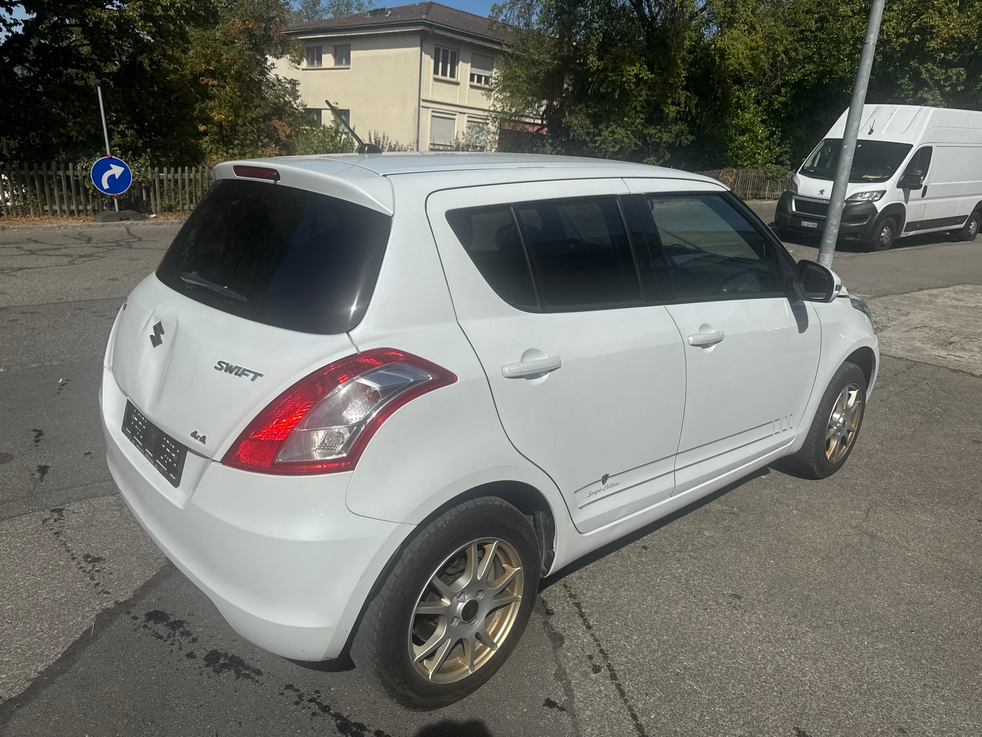 SUZUKI Swift 1.2i 16V Sergio Cellano 4x4-image-5