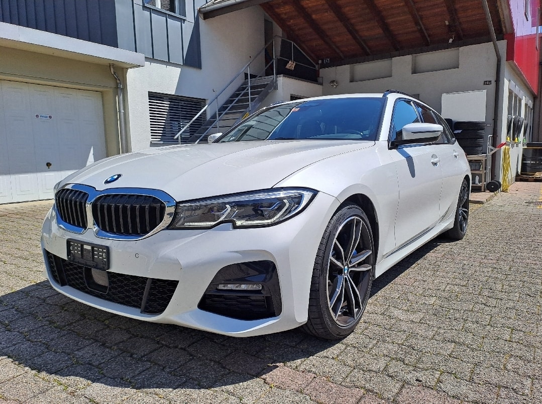 BMW 318i G21 M Sport Touring + LED + Pneus winter-image-0
