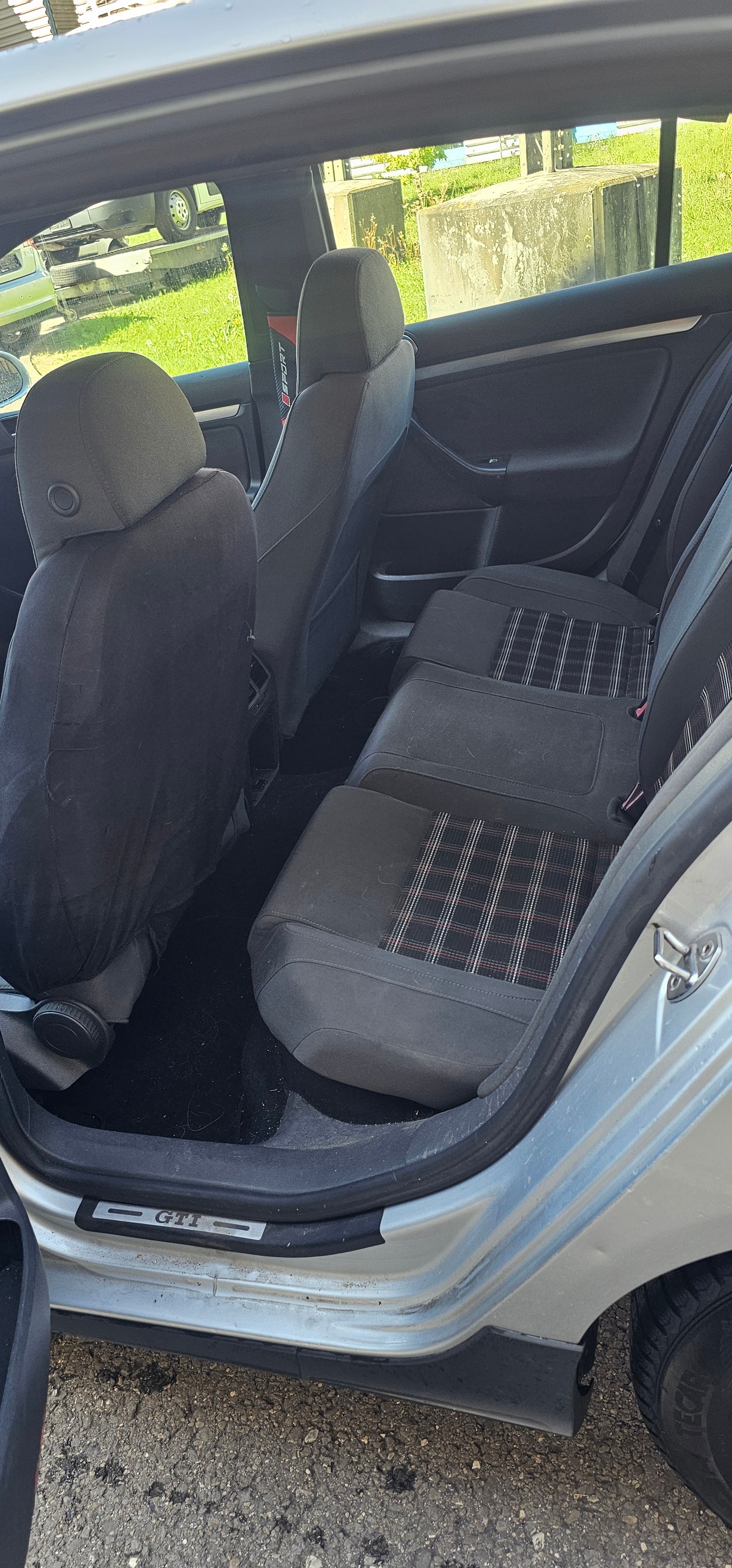 VW Gti-image-5