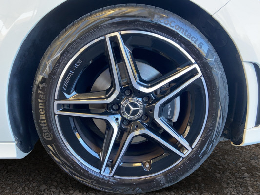 MERCEDES-BENZ A 200 AMG Line-image-7