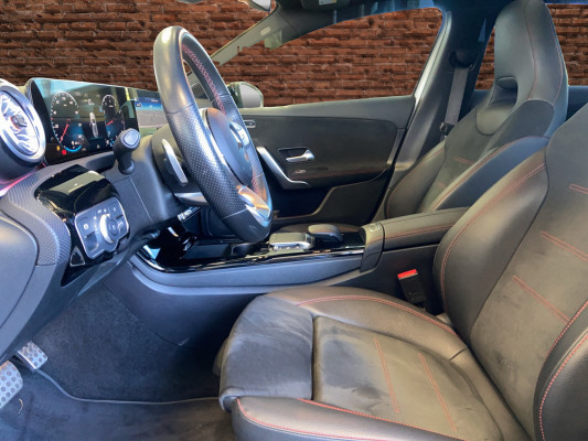 MERCEDES-BENZ A 200 AMG Line-image-10