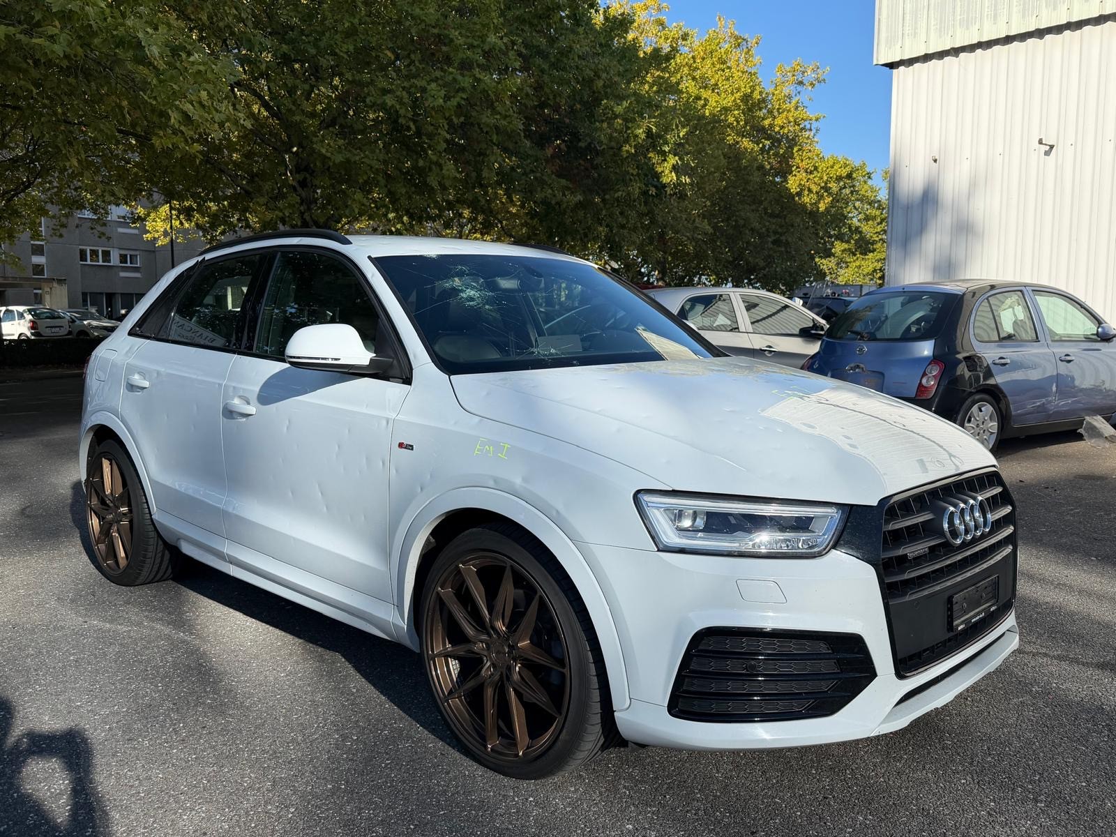 AUDI Q3 2.0 TDI design quattro S-tronic-image-1