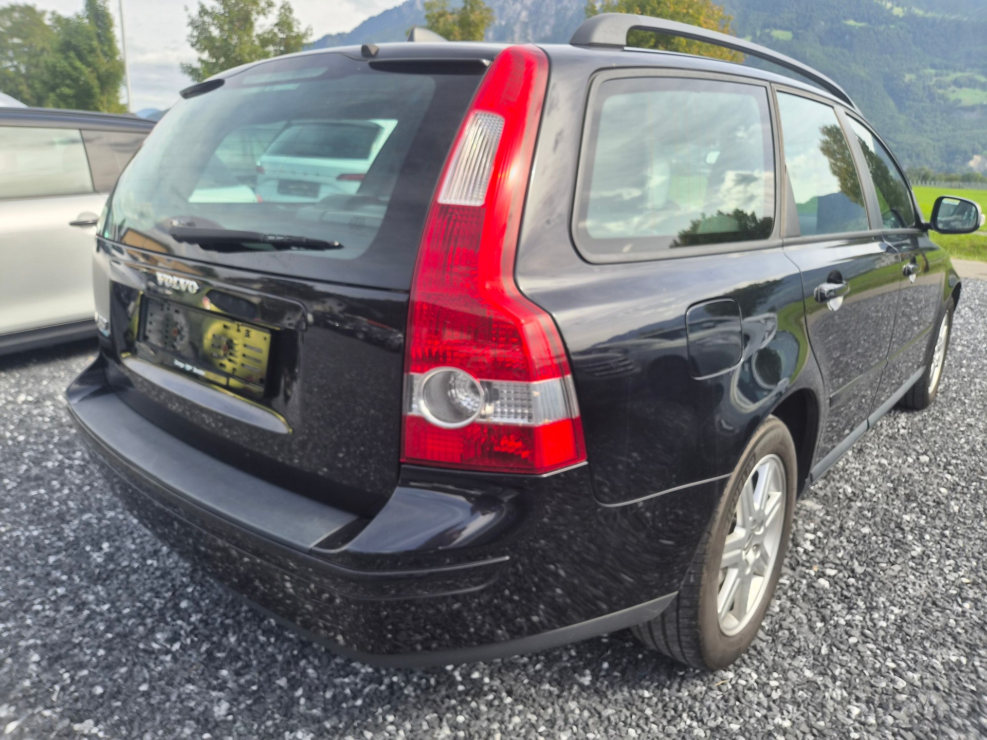 VOLVO V50 2.0D Summum-image-8