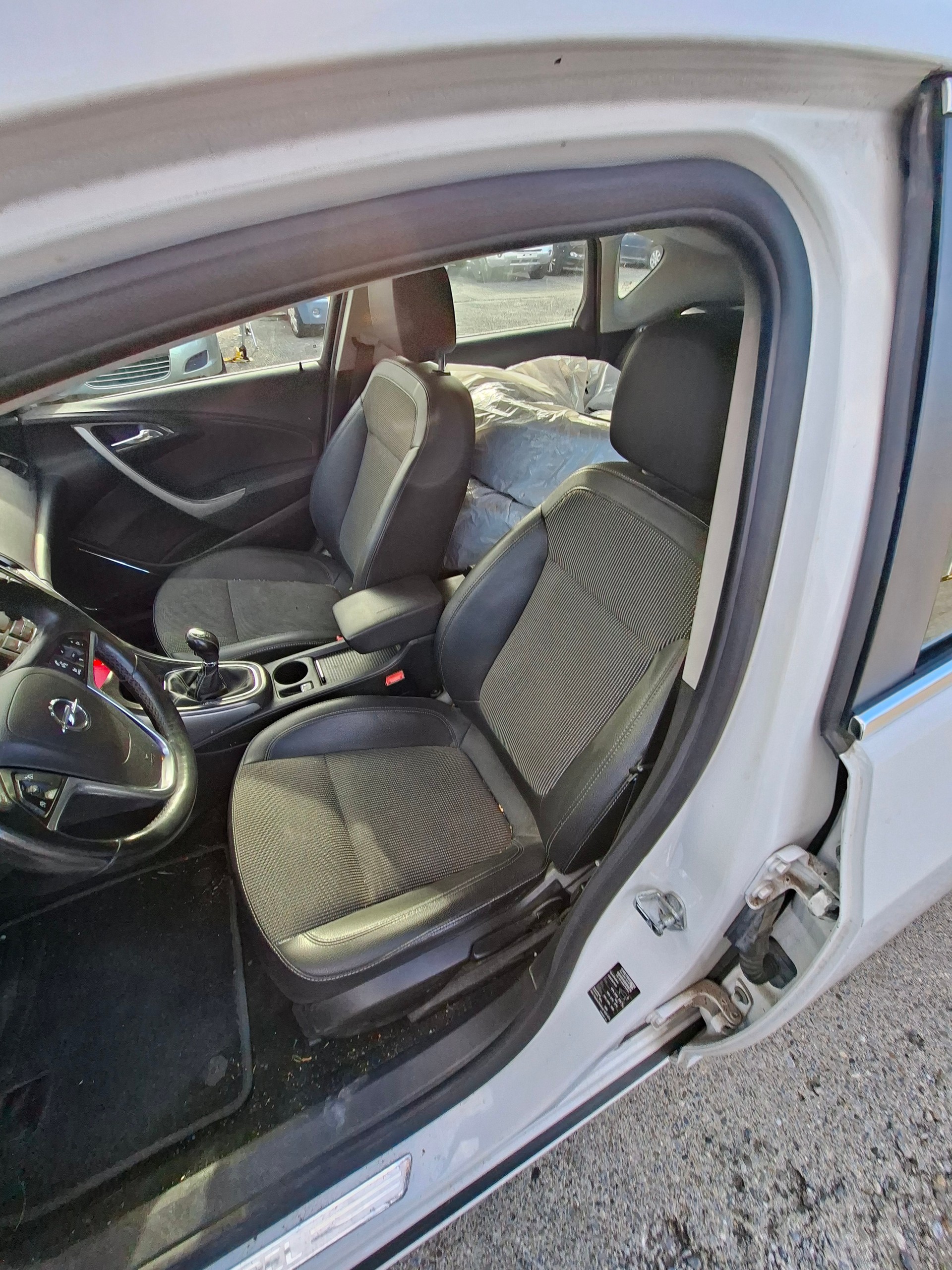 OPEL Astra 1.7 CDTi Cosmo-image-5
