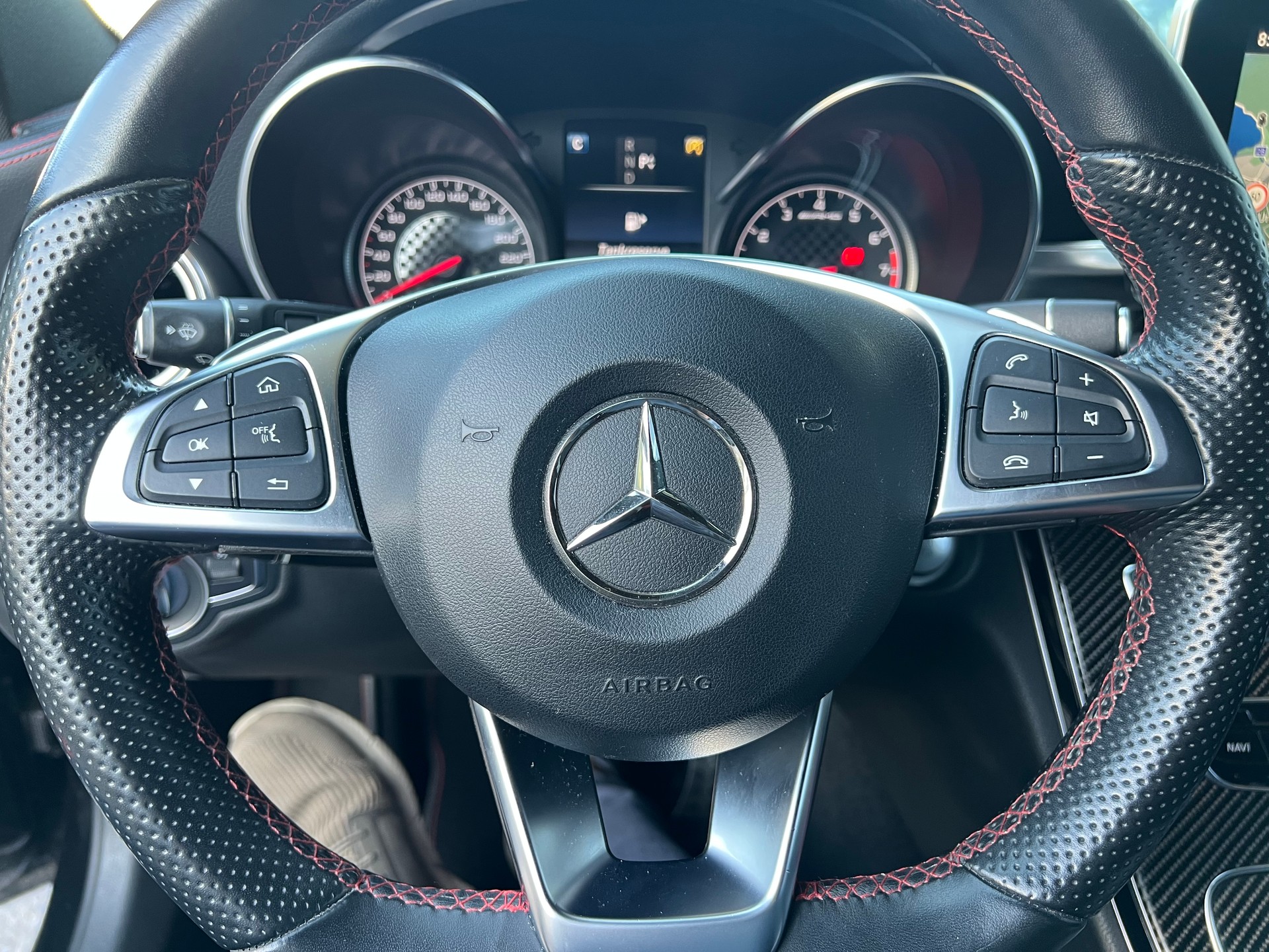 MERCEDES-BENZ C 43 AMG 4Matic 9G-Tronic-image-19