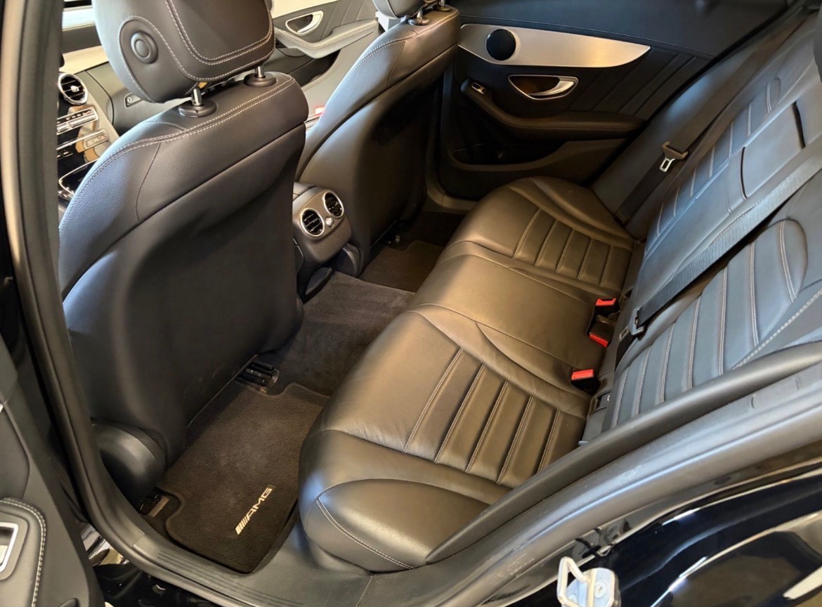 MERCEDES-BENZ C 43 AMG 4Matic 9G-Tronic-image-4