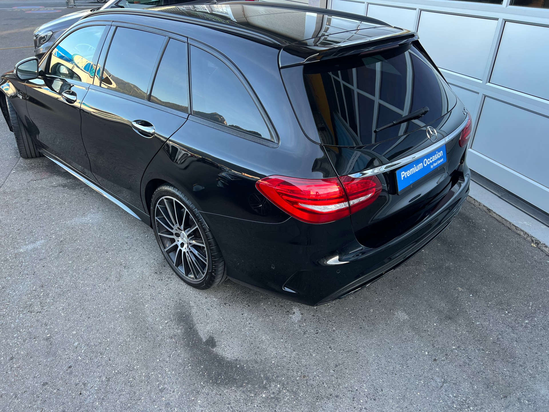 MERCEDES-BENZ C 43 AMG 4Matic 9G-Tronic-image-3