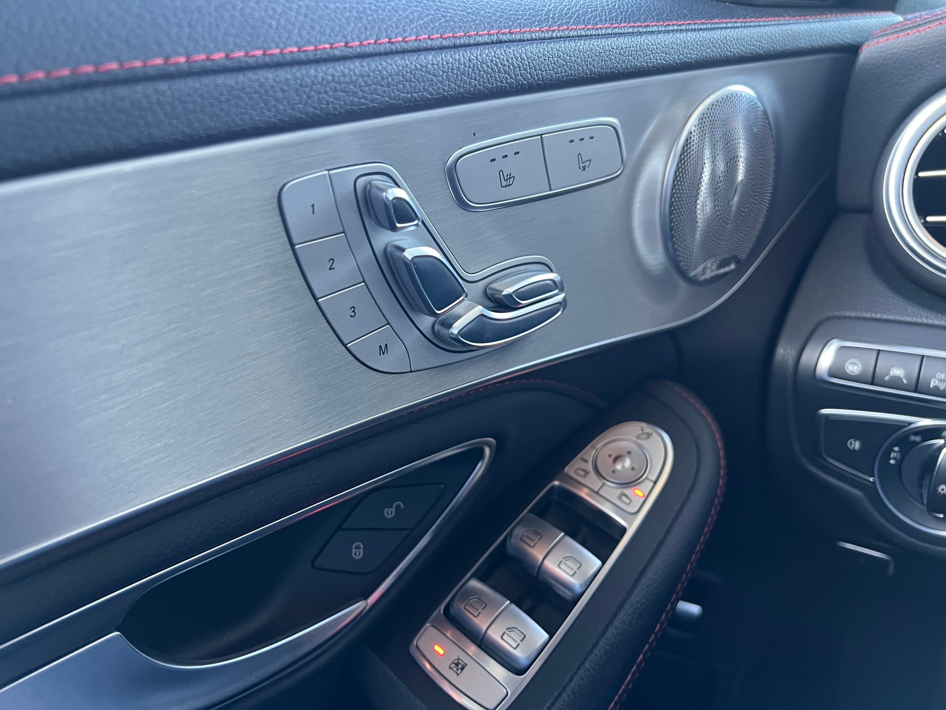 MERCEDES-BENZ C 43 AMG 4Matic 9G-Tronic-image-23