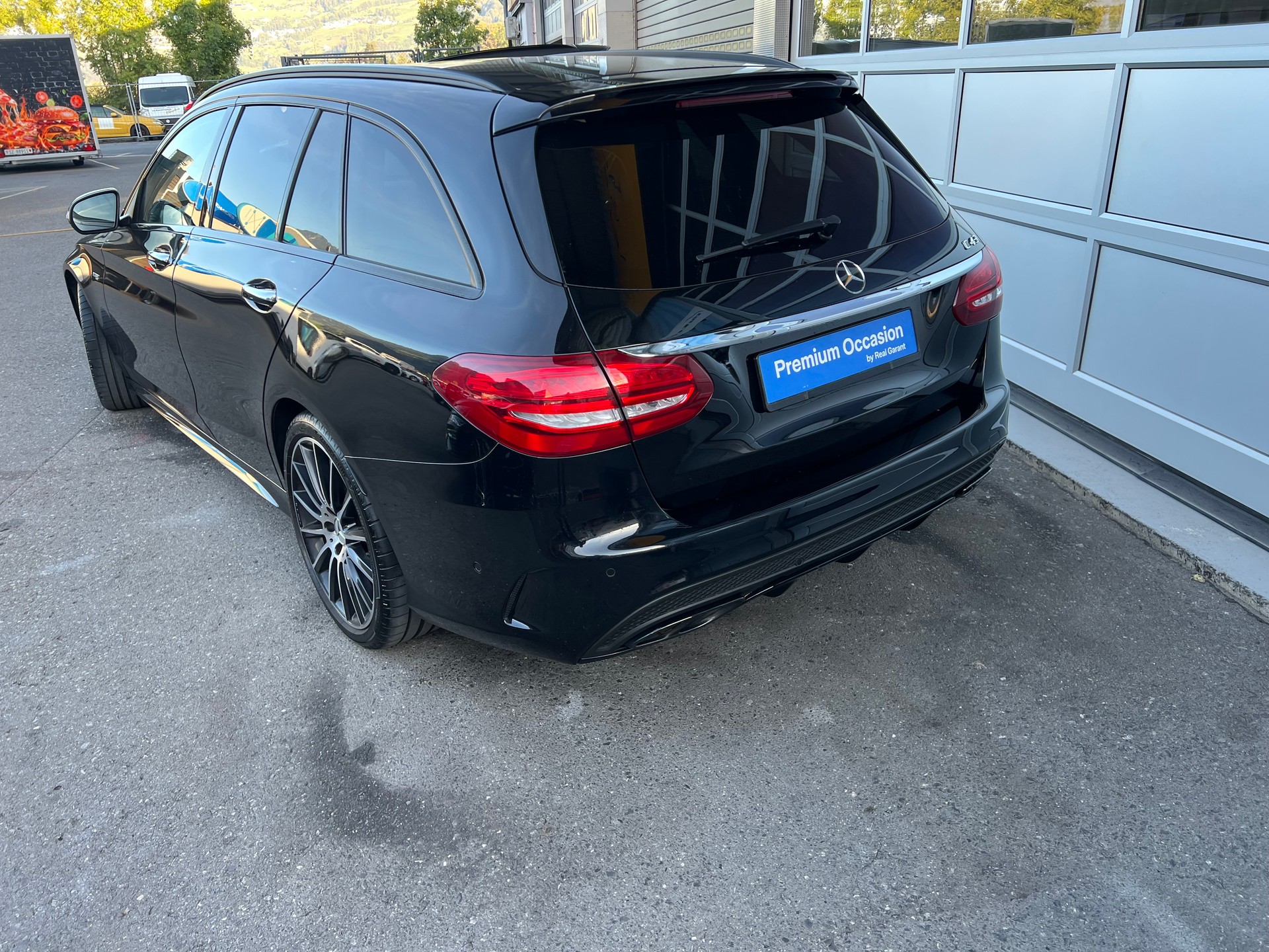 MERCEDES-BENZ C 43 AMG 4Matic 9G-Tronic-image-4