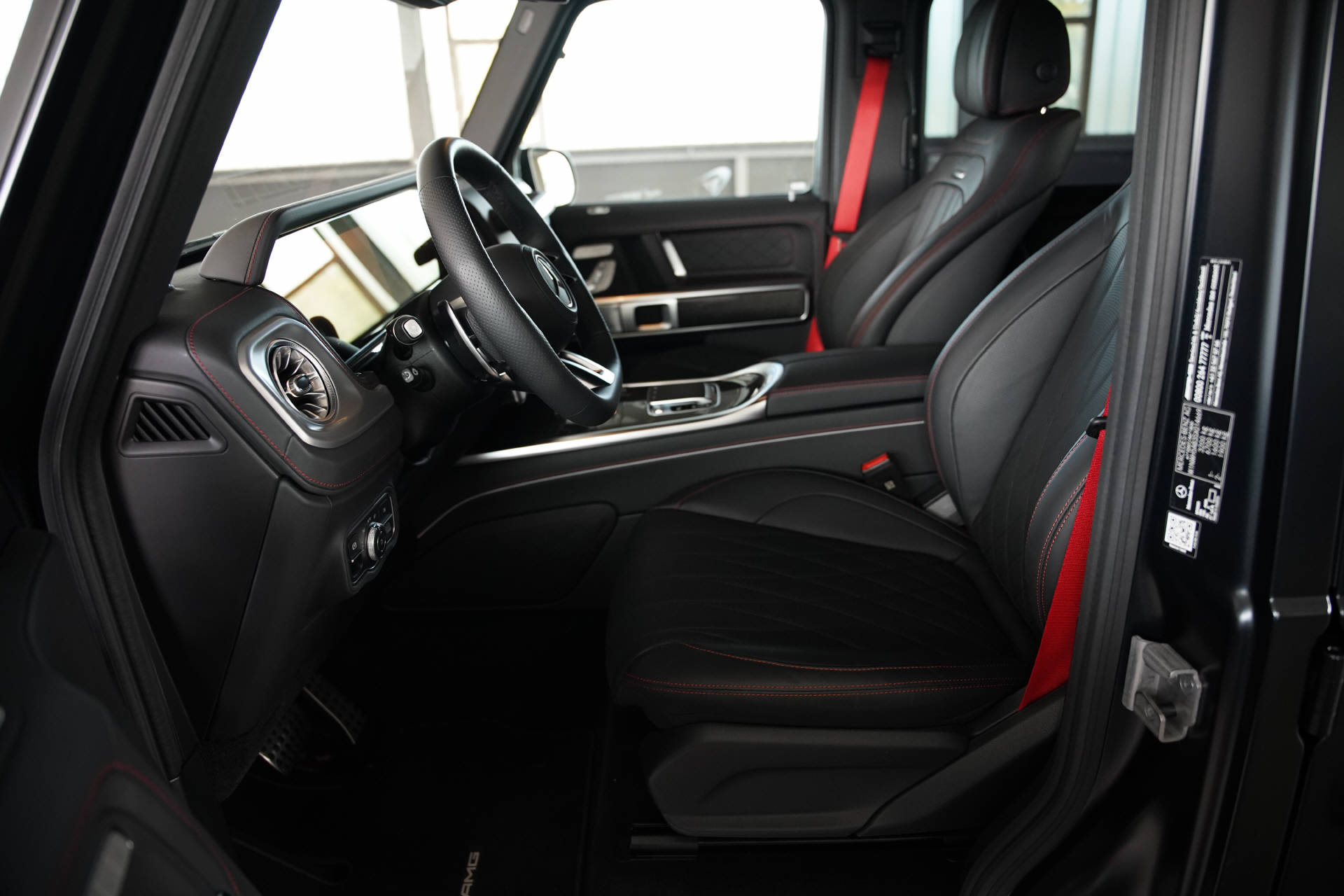 MERCEDES-BENZ G 63 AMG Manufaktur-image-7