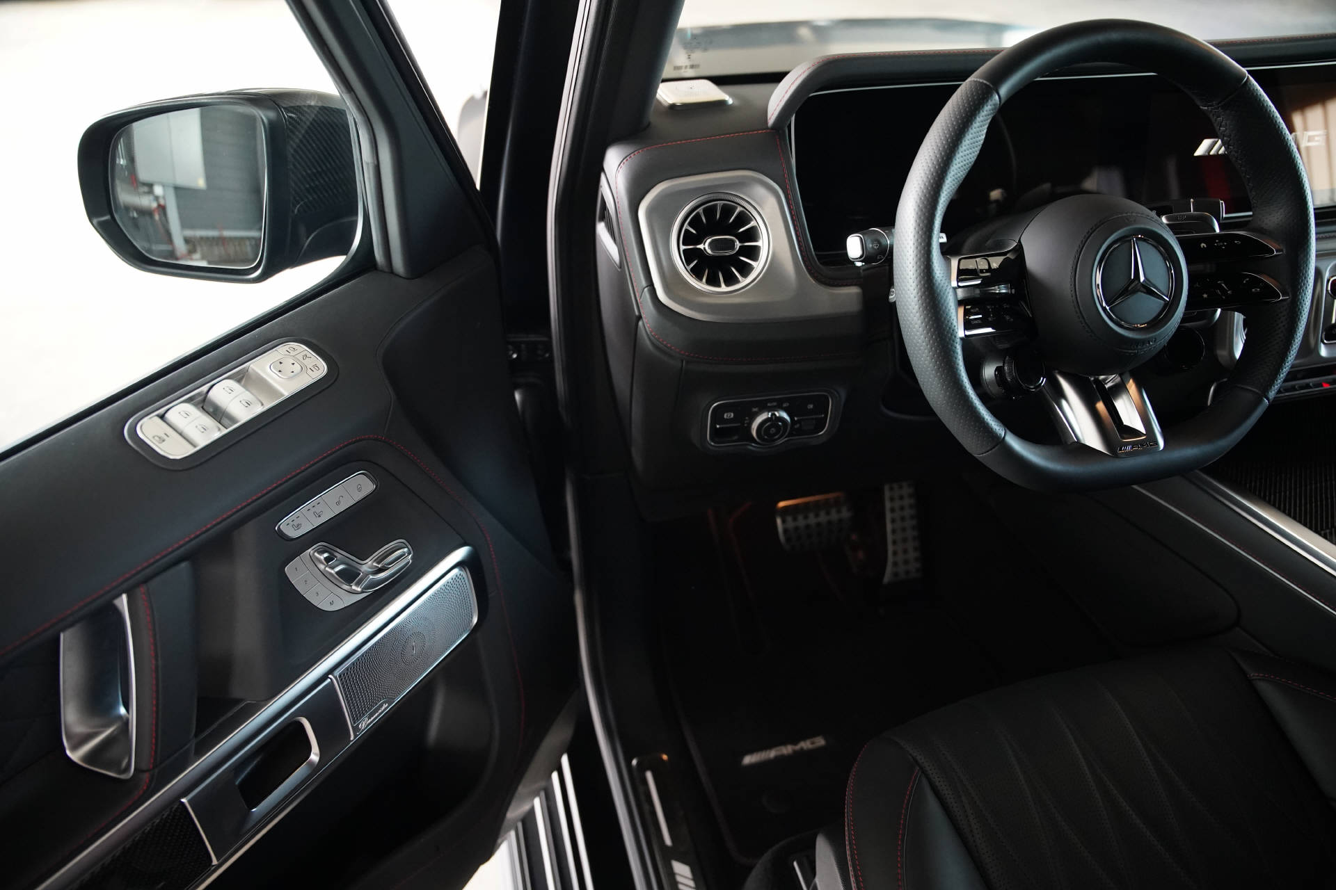 MERCEDES-BENZ G 63 AMG Manufaktur-image-8