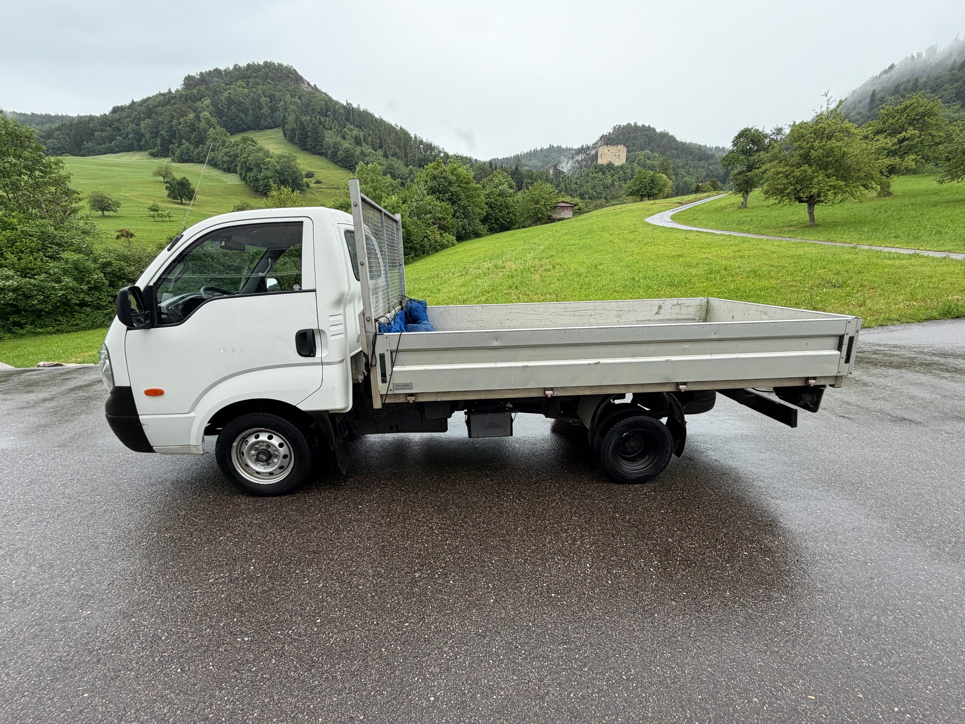KIA K2900 CRDi-image-5