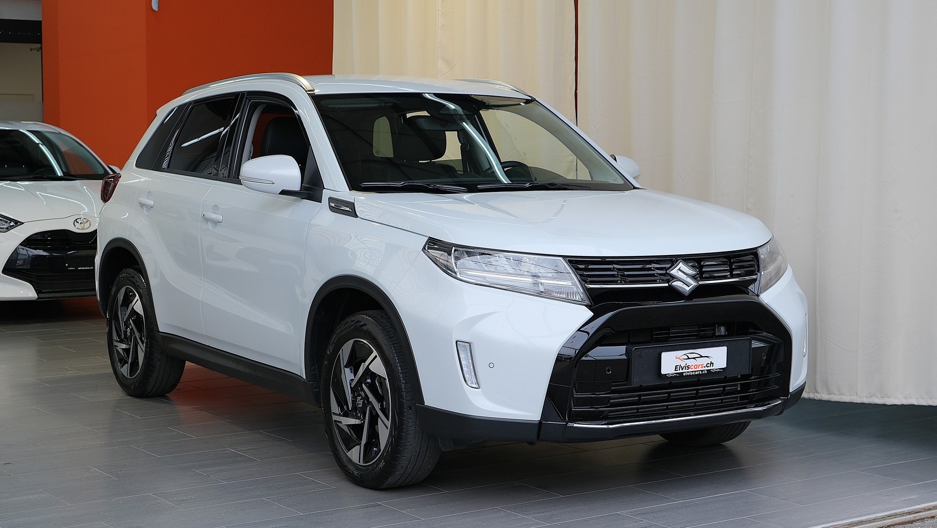 SUZUKI Vitara 1.4 Boosterjet Compact Top 4x4 Hybrid Automatic-image-1