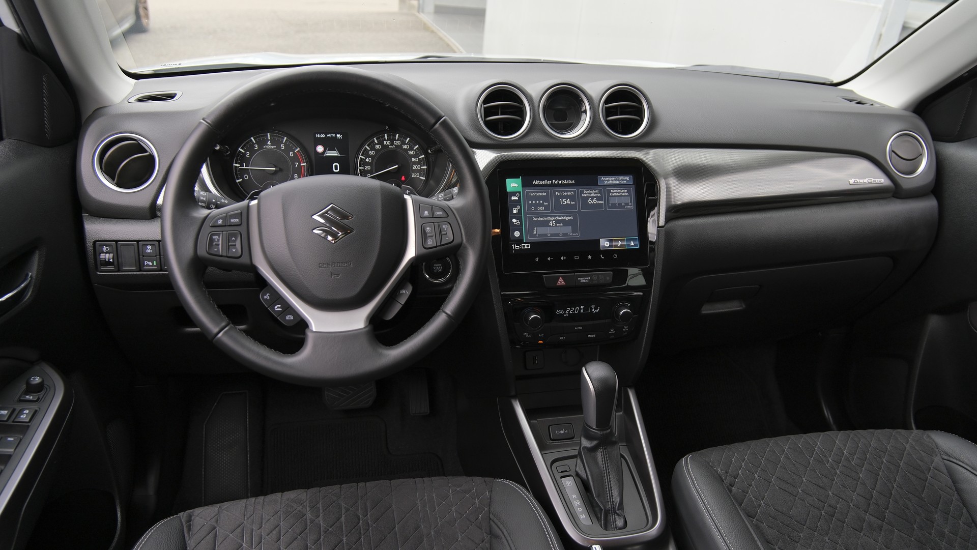 SUZUKI Vitara 1.4 Boosterjet Compact Top 4x4 Hybrid Automatic-image-15