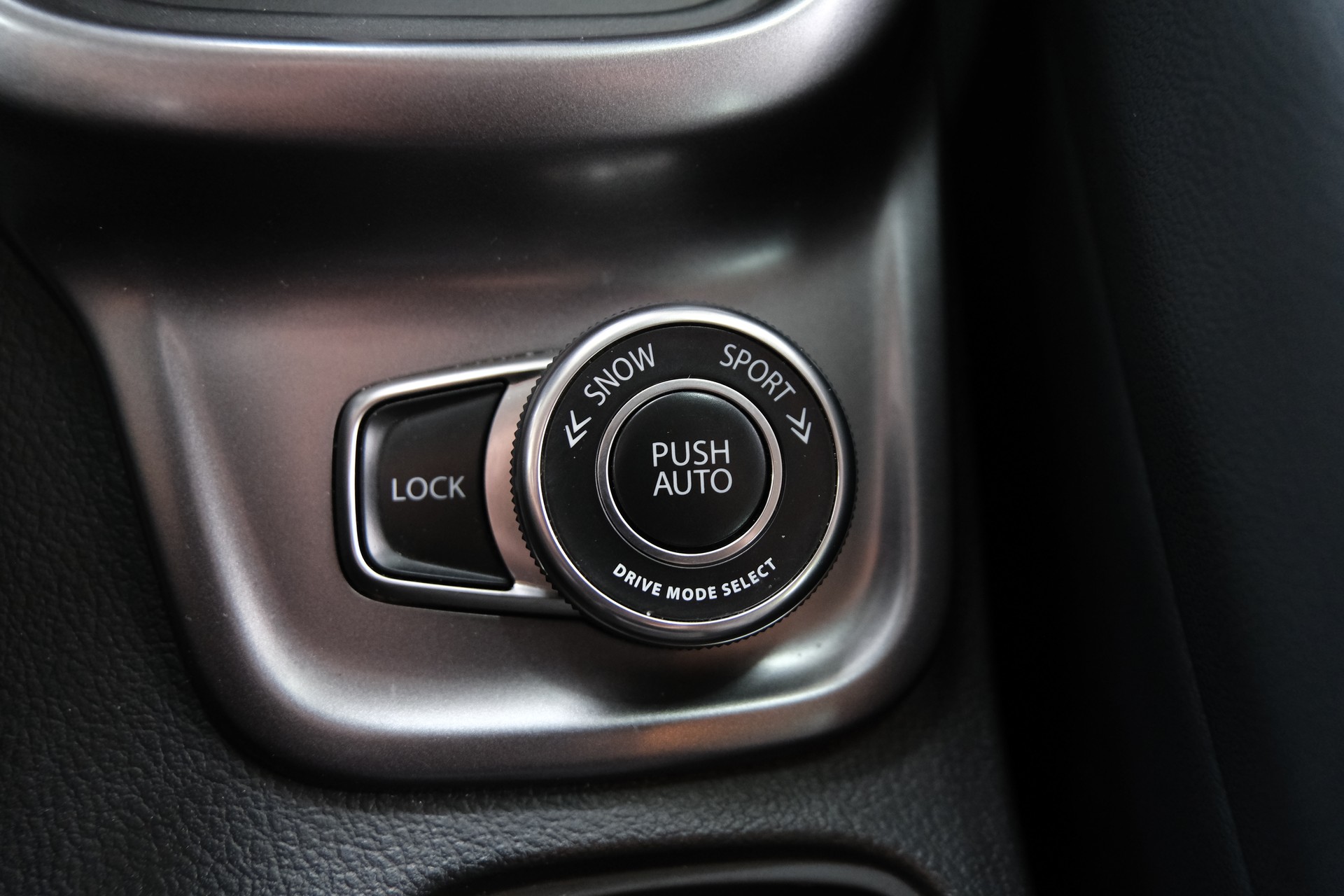 SUZUKI Vitara 1.4 Boosterjet Compact Top 4x4 Hybrid Automatic-image-20