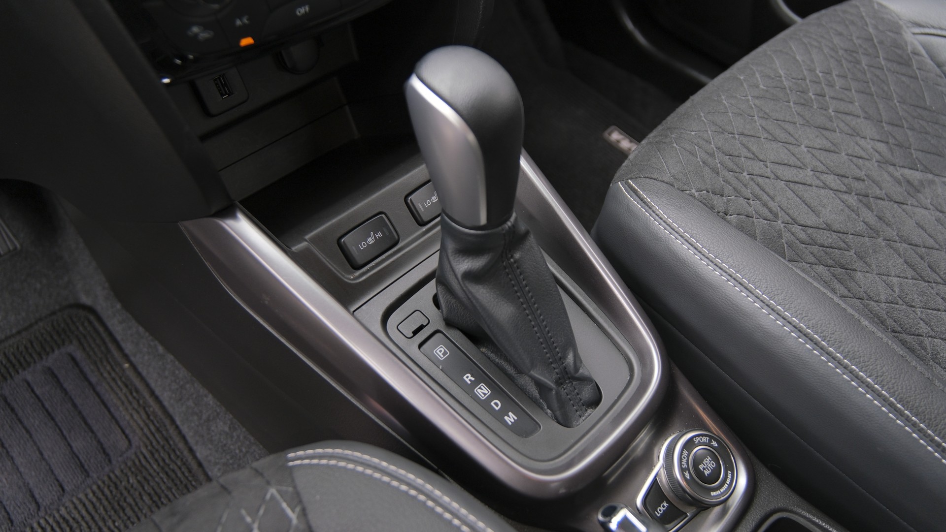SUZUKI Vitara 1.4 Boosterjet Compact Top 4x4 Hybrid Automatic-image-18